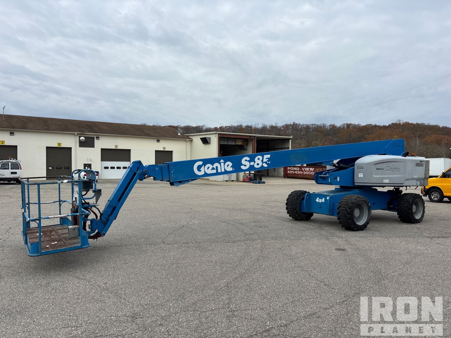 General Appearance with Picture, Left Front Corner