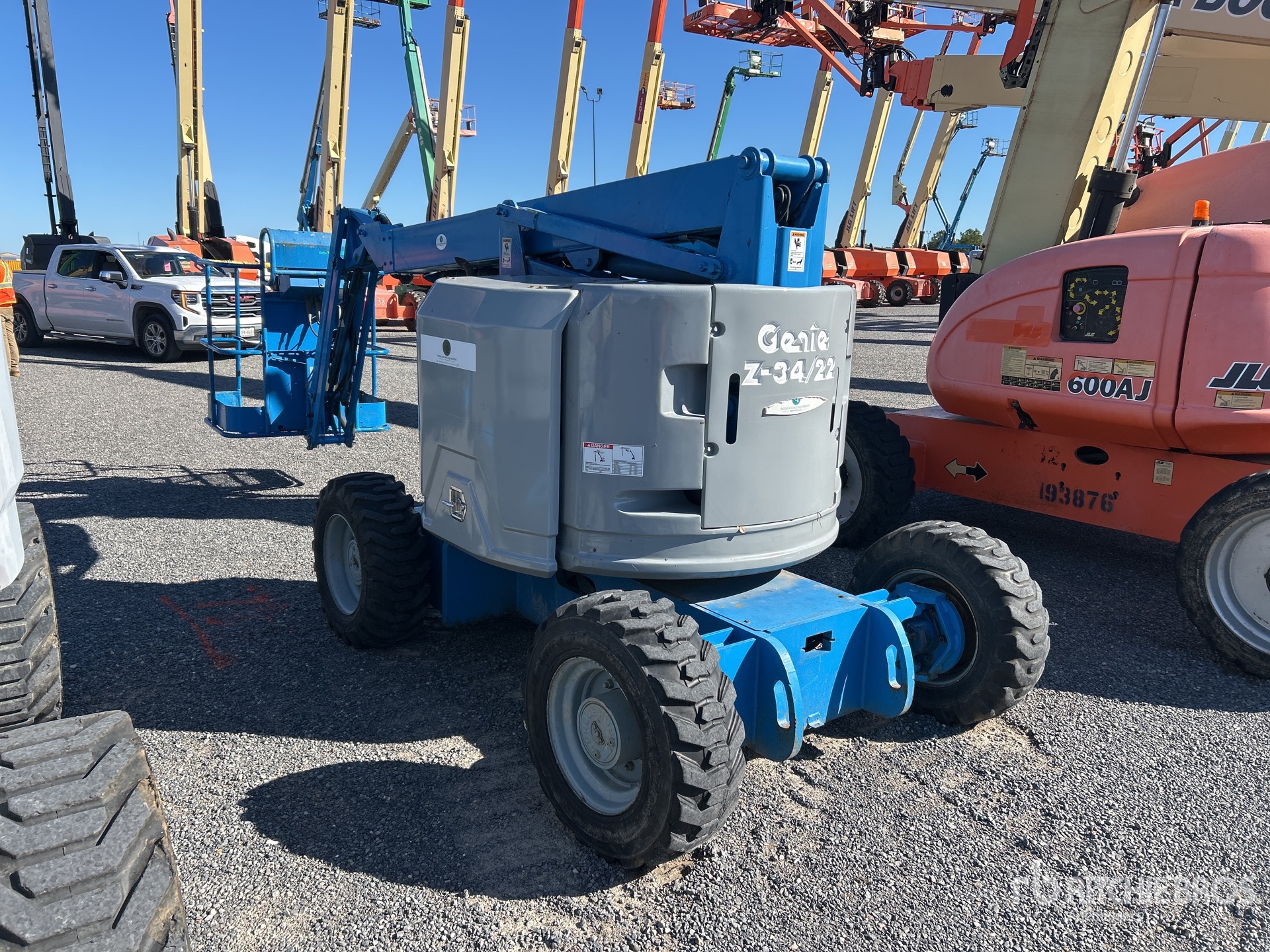 General Appearance with Imagen: esquina trasera izquierda