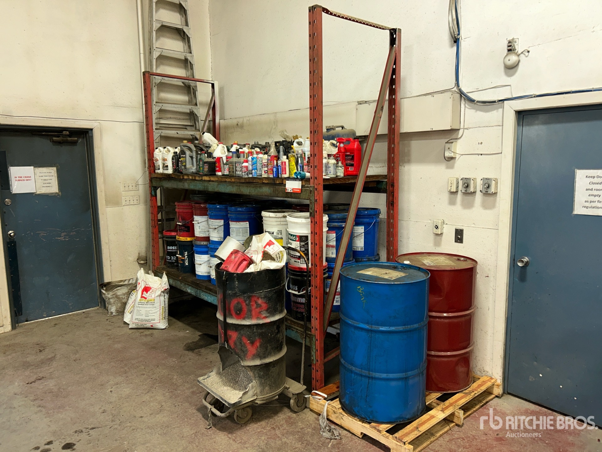 General Appearance with Foto, angolo anteriore sinistro