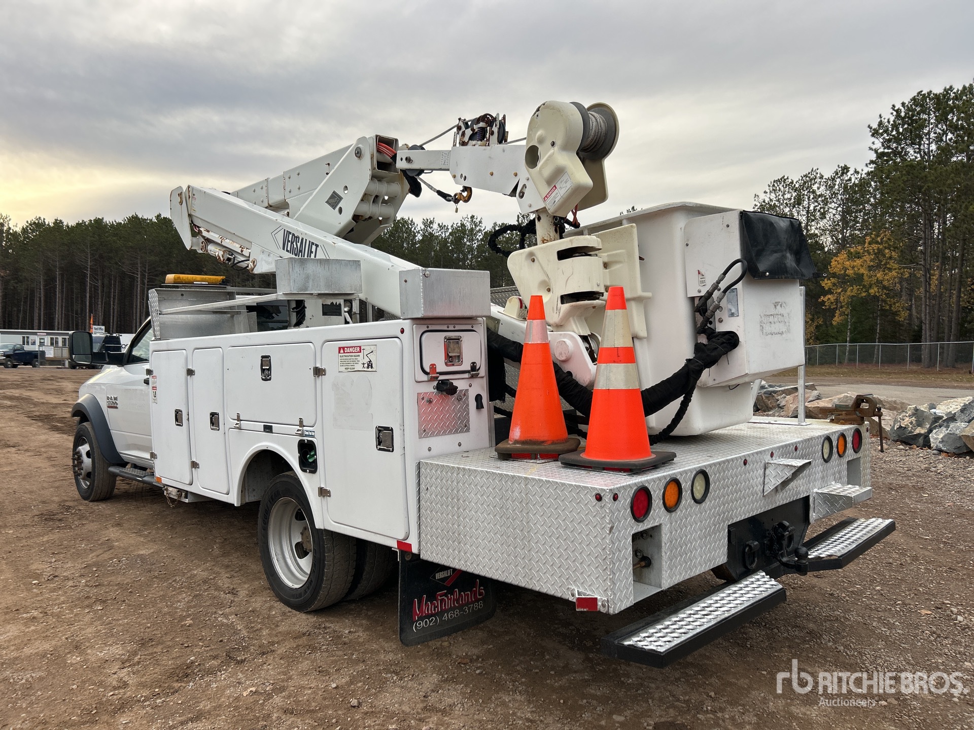 General Appearance with Picture, Left Rear Corner