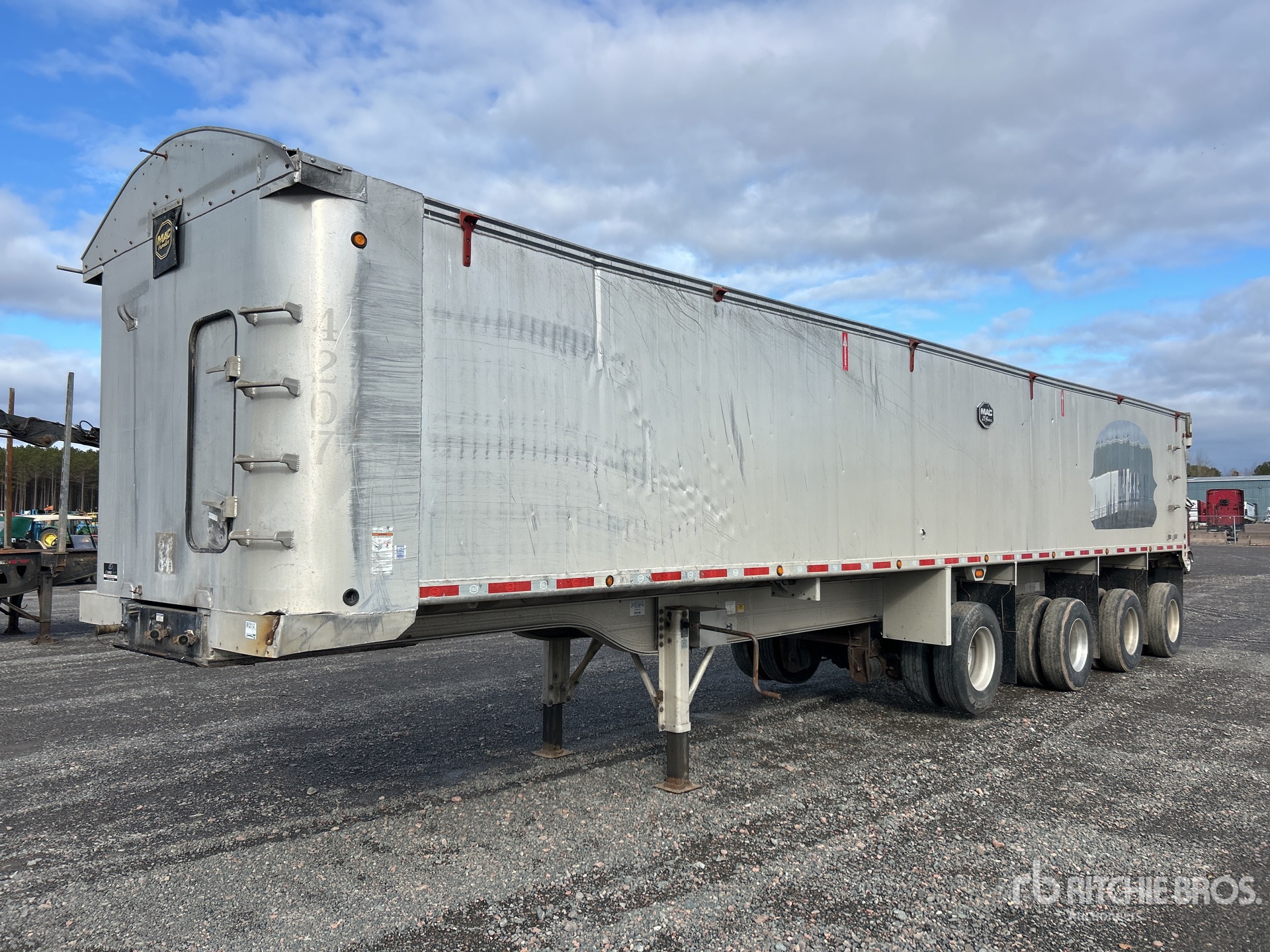 General Appearance with Featured Photo