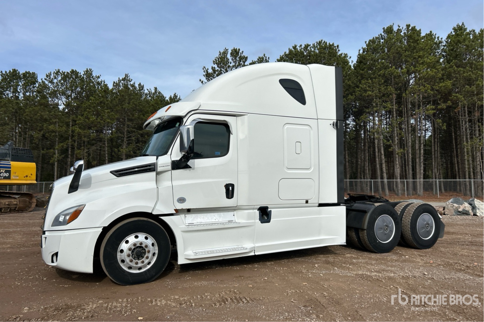 General Appearance with Picture, Left Front Corner