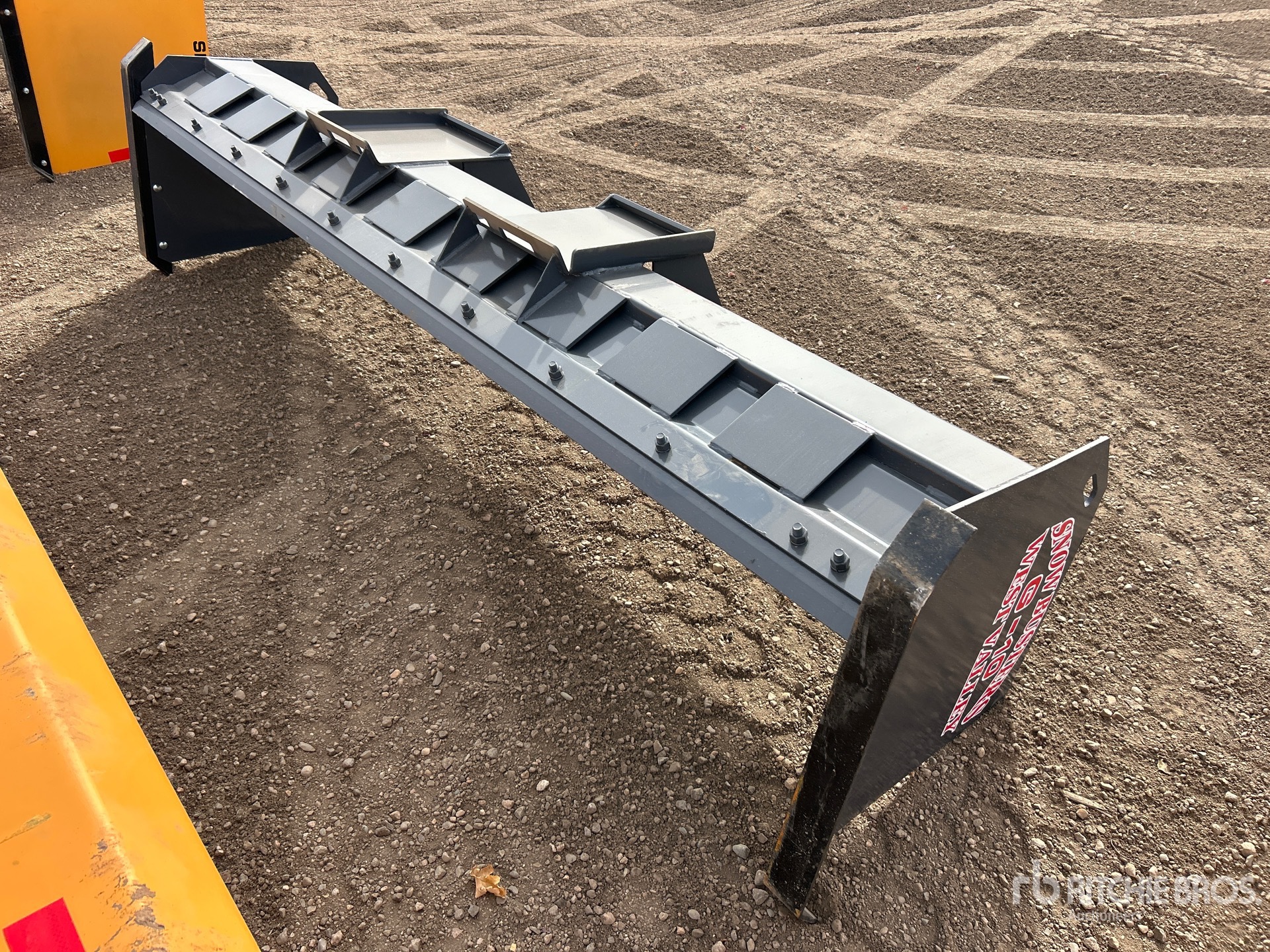 General Appearance with Imagen: esquina trasera derecha