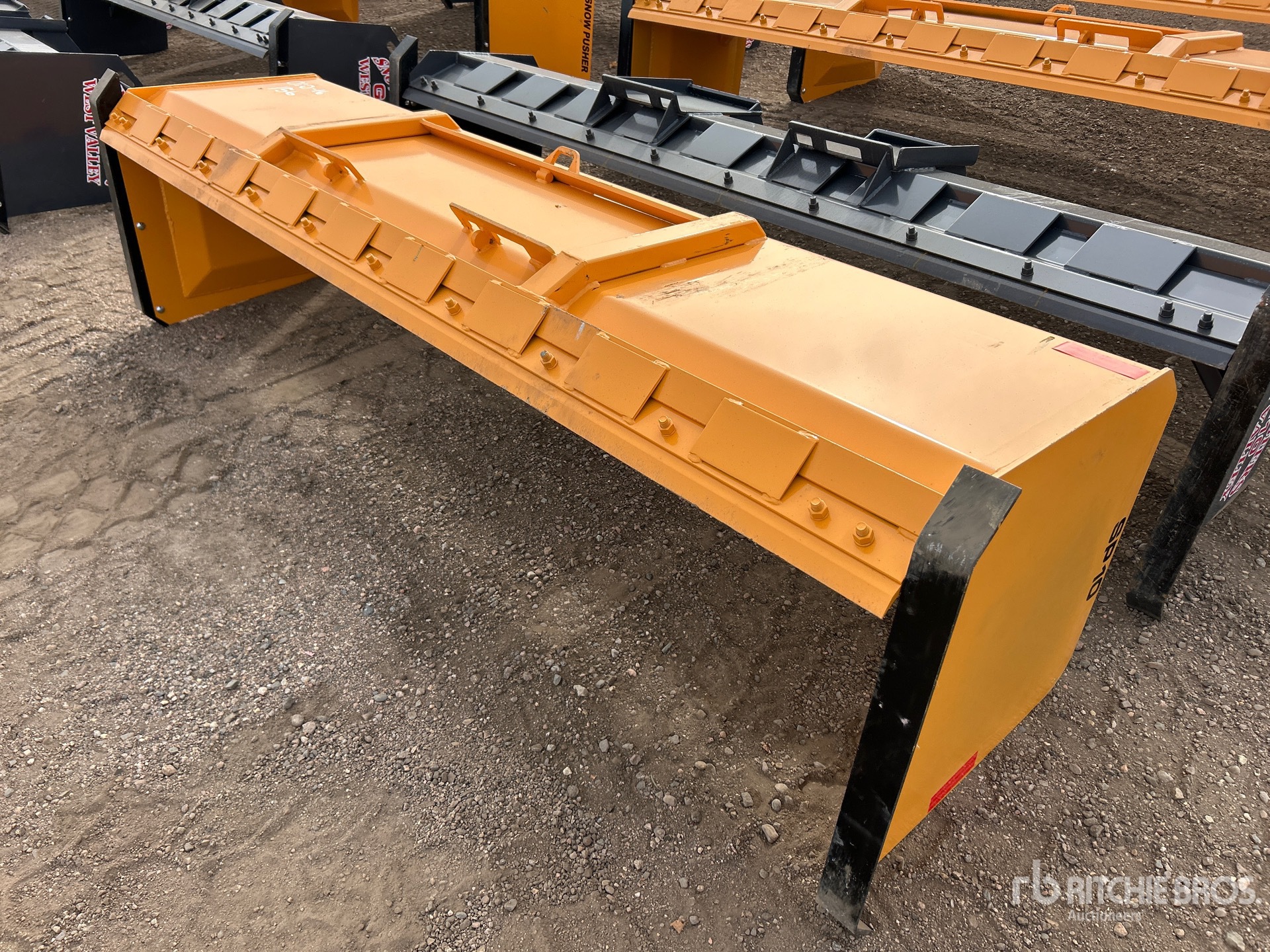 General Appearance with Imagen: esquina trasera derecha