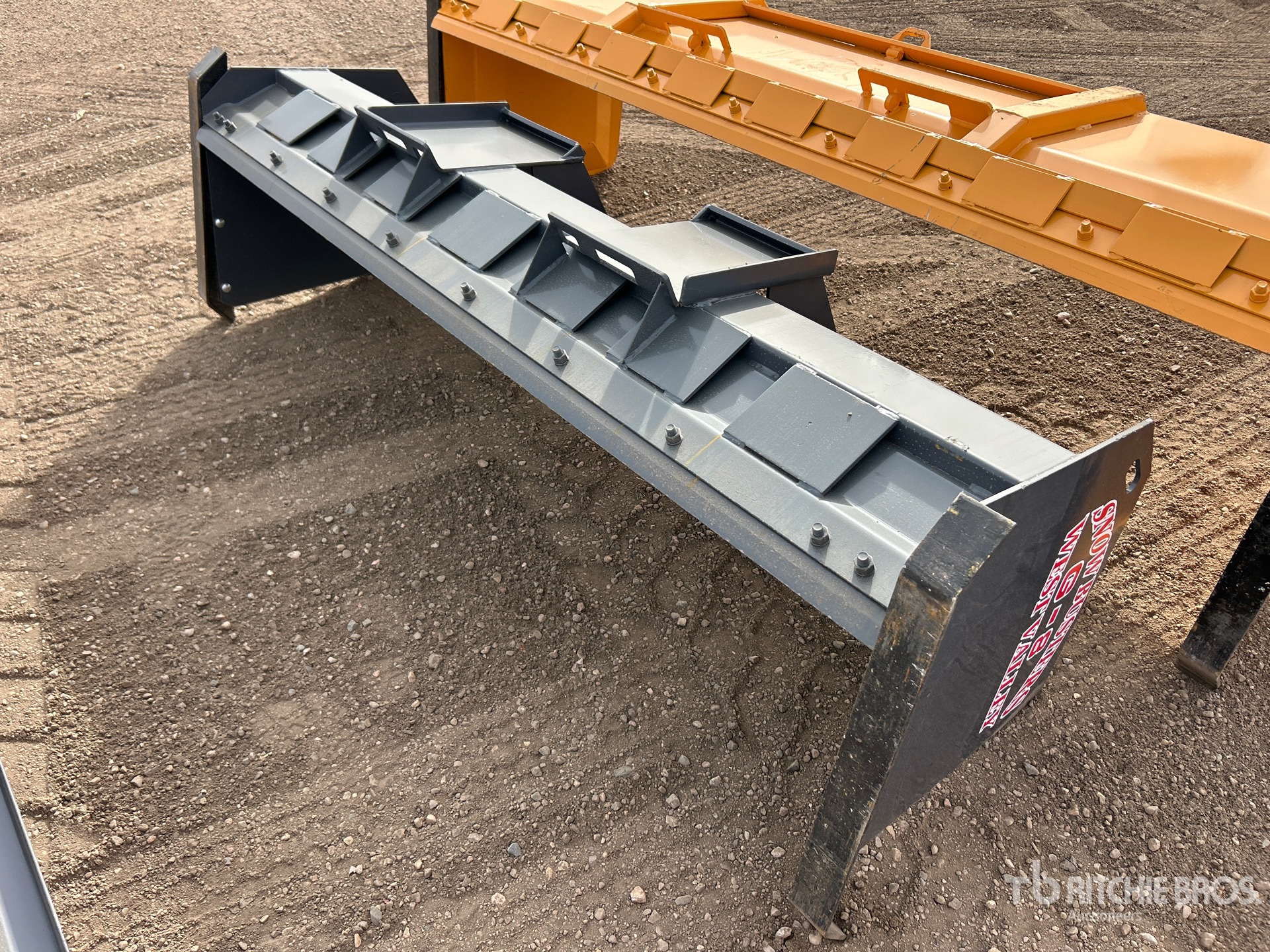 General Appearance with Imagen: esquina trasera derecha