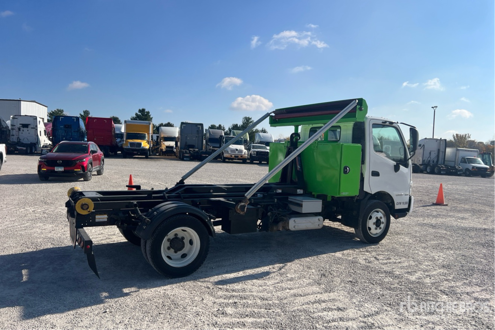 General Appearance with Bild, Ecke hinten rechts