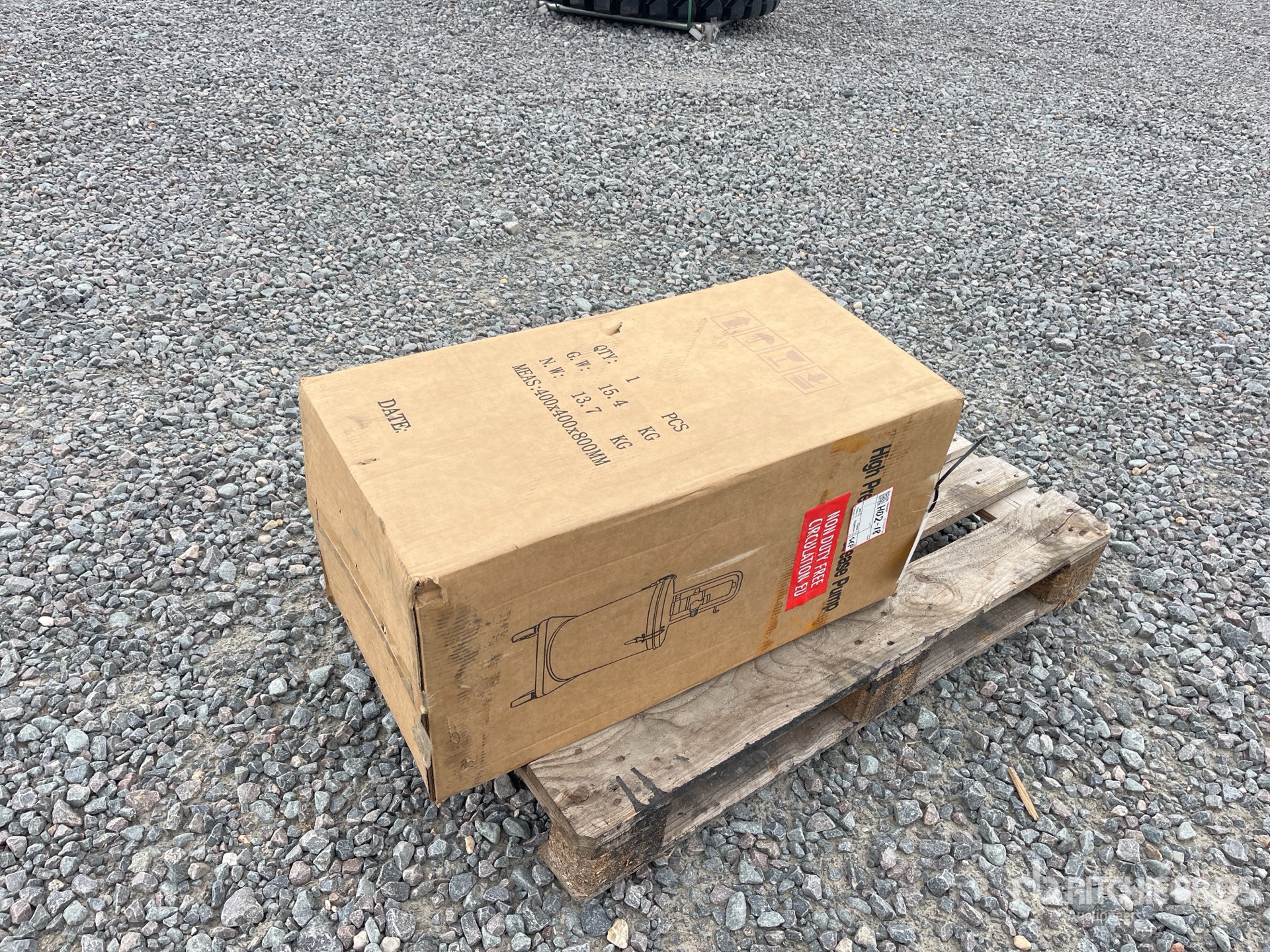 General Appearance with Picture, Left Front Corner