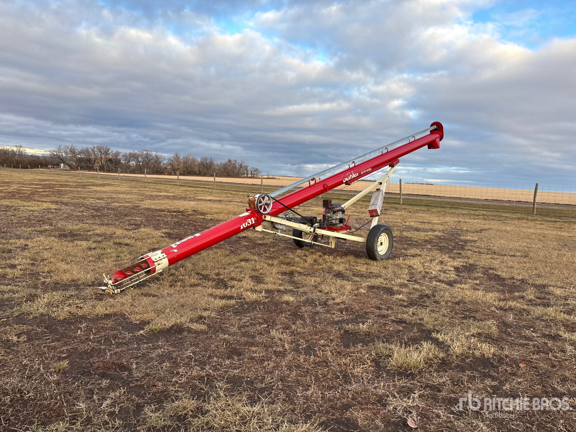 General Appearance with Bild, Ecke vorne links