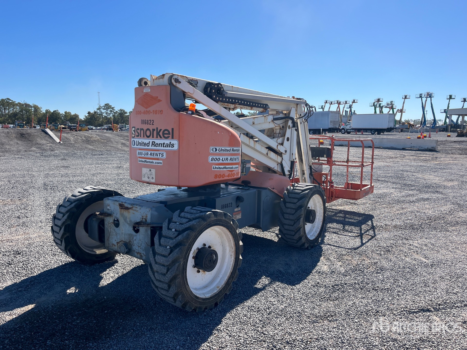 General Appearance with Imagen: esquina trasera derecha