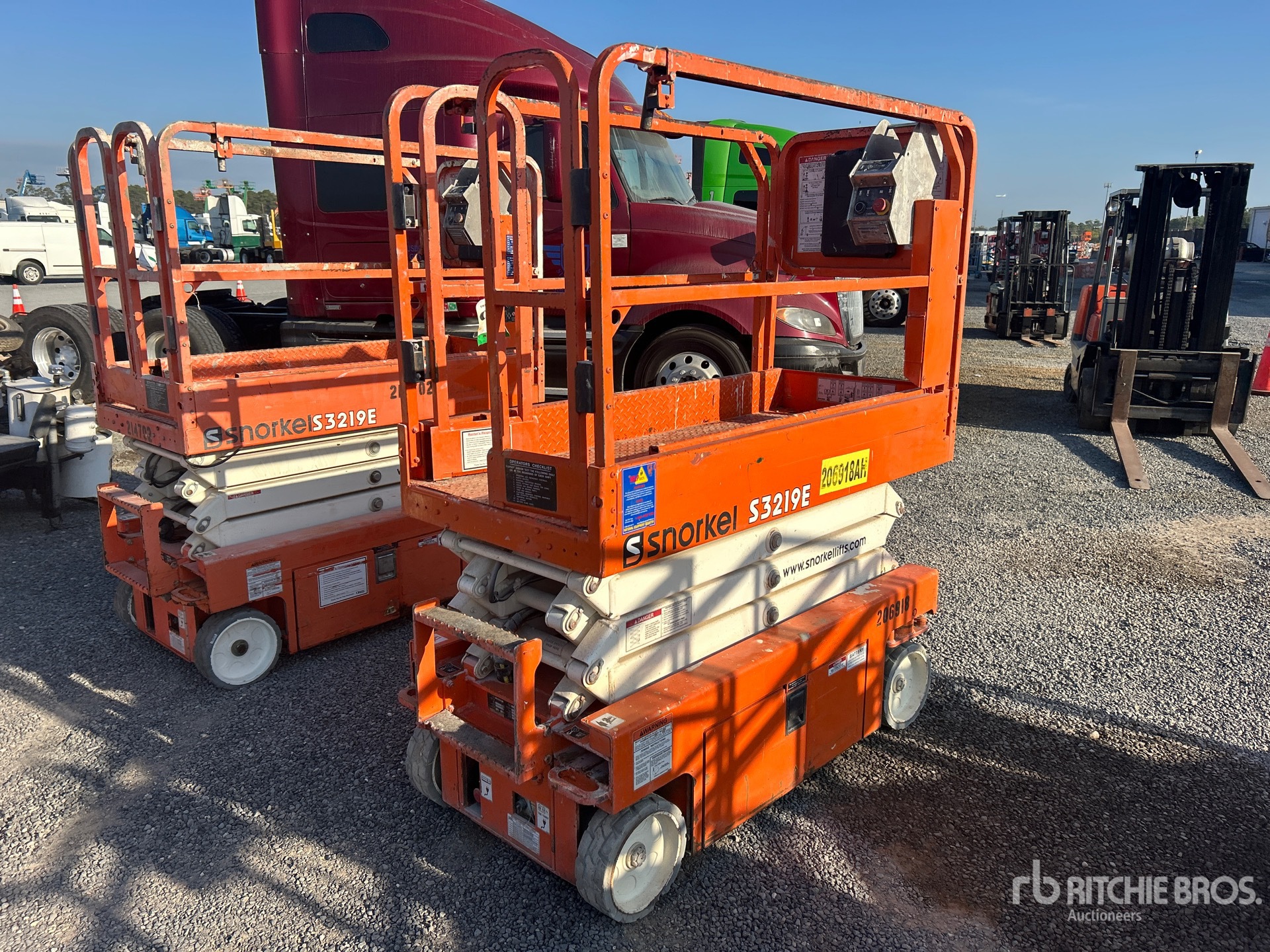 General Appearance with Imagen: esquina trasera derecha