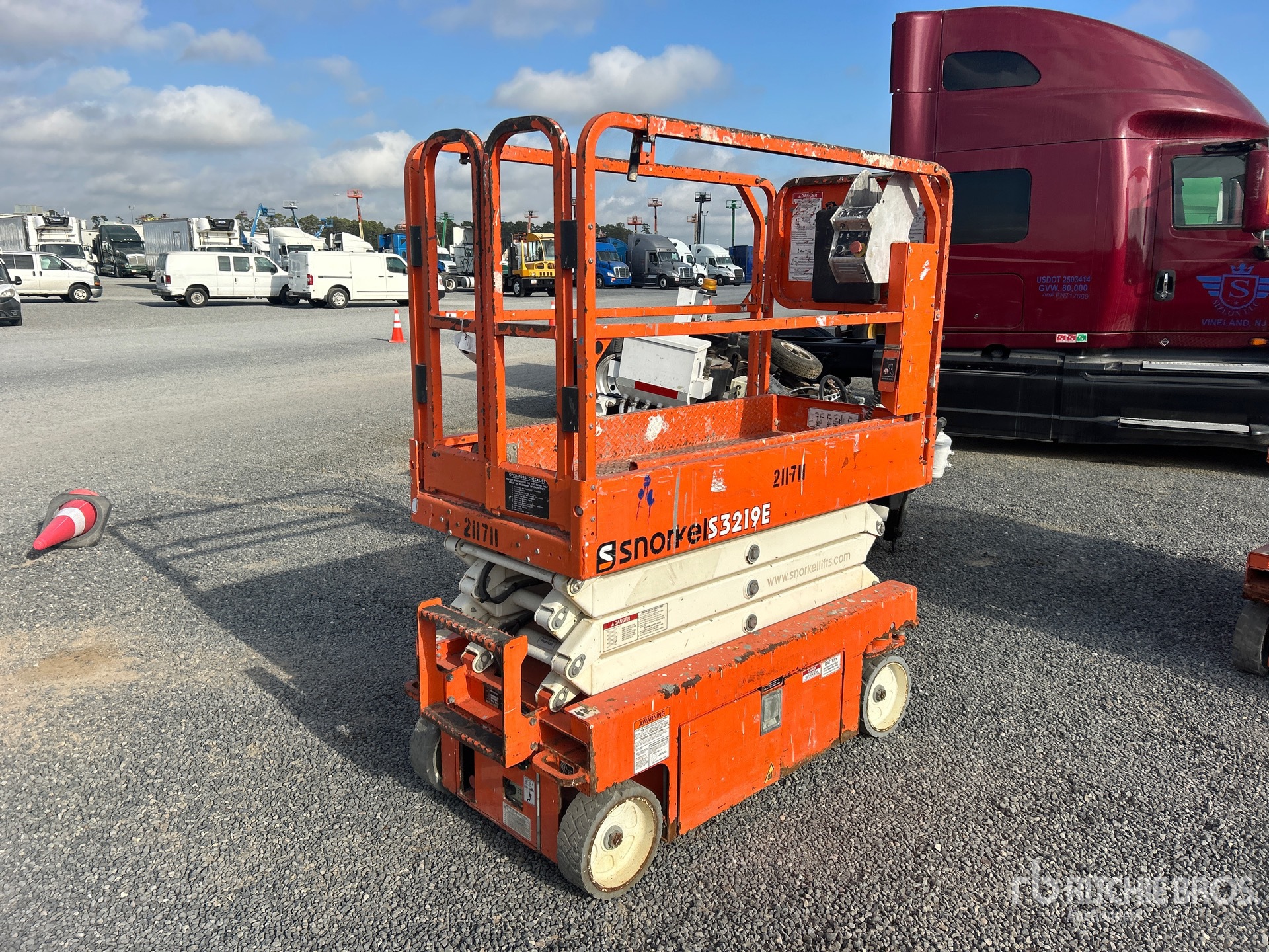 General Appearance with Imagen: esquina trasera derecha