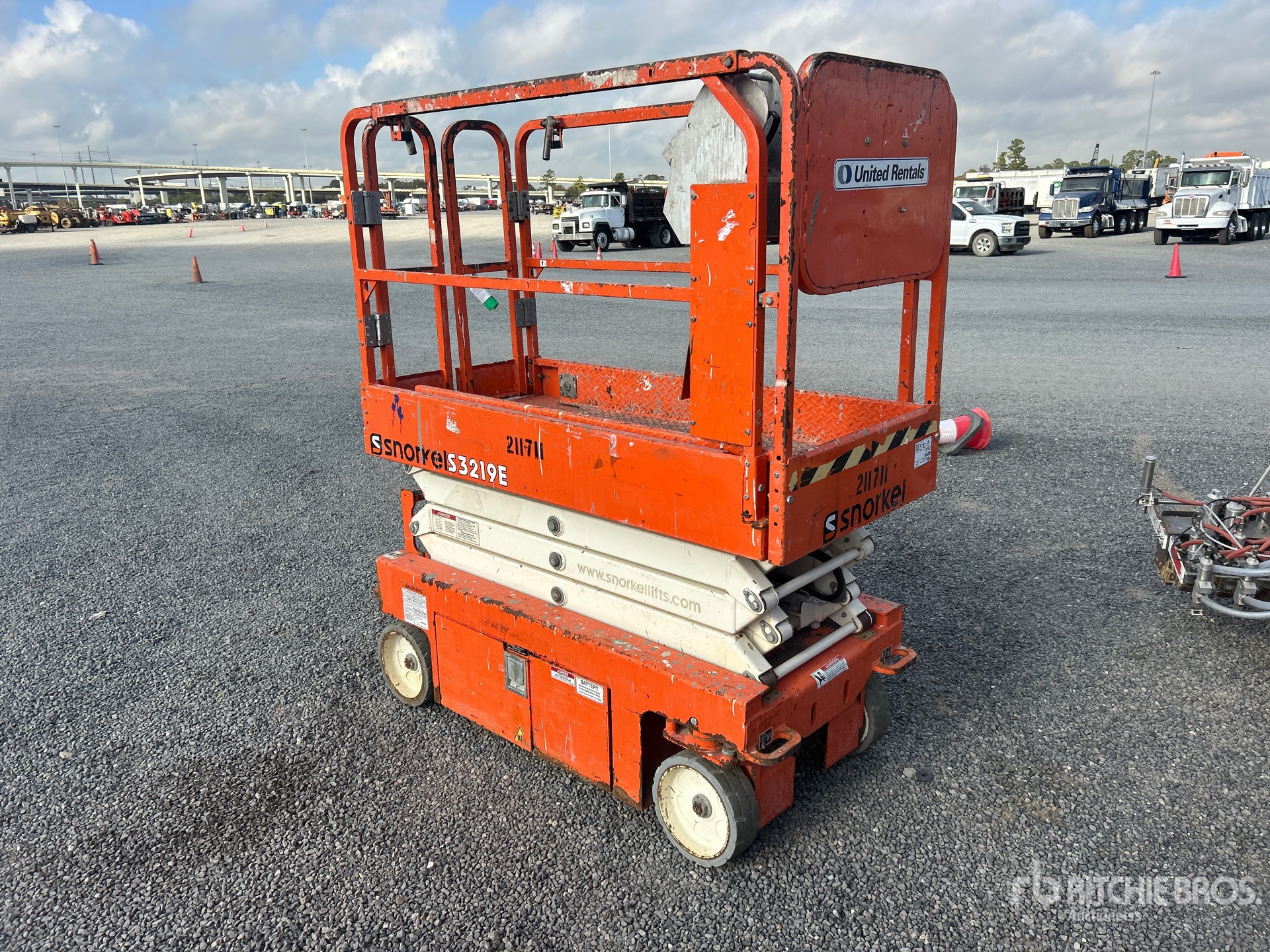 General Appearance with Imagen: esquina delantera derecha