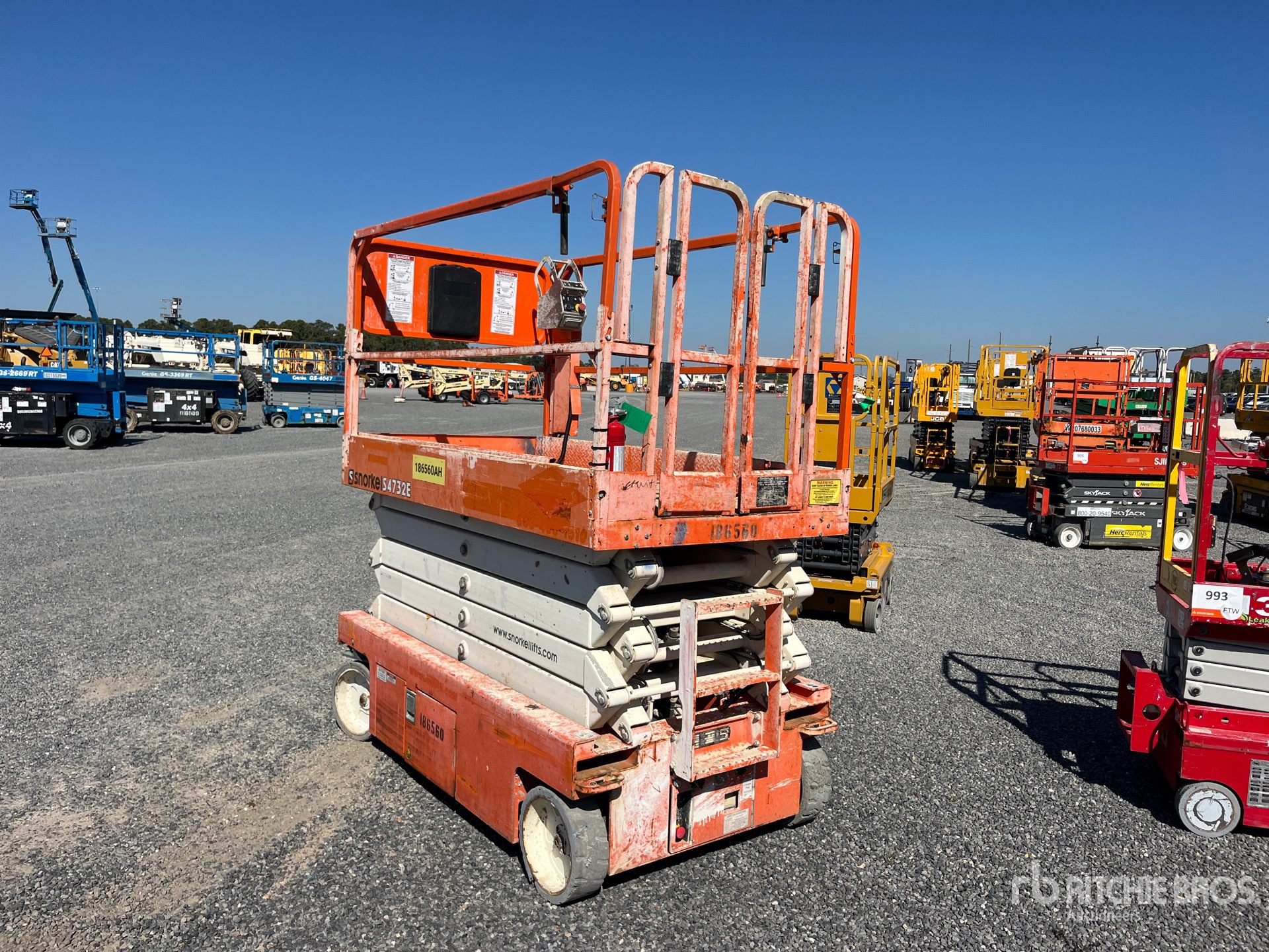 Aspect général with Image, coin avant droit