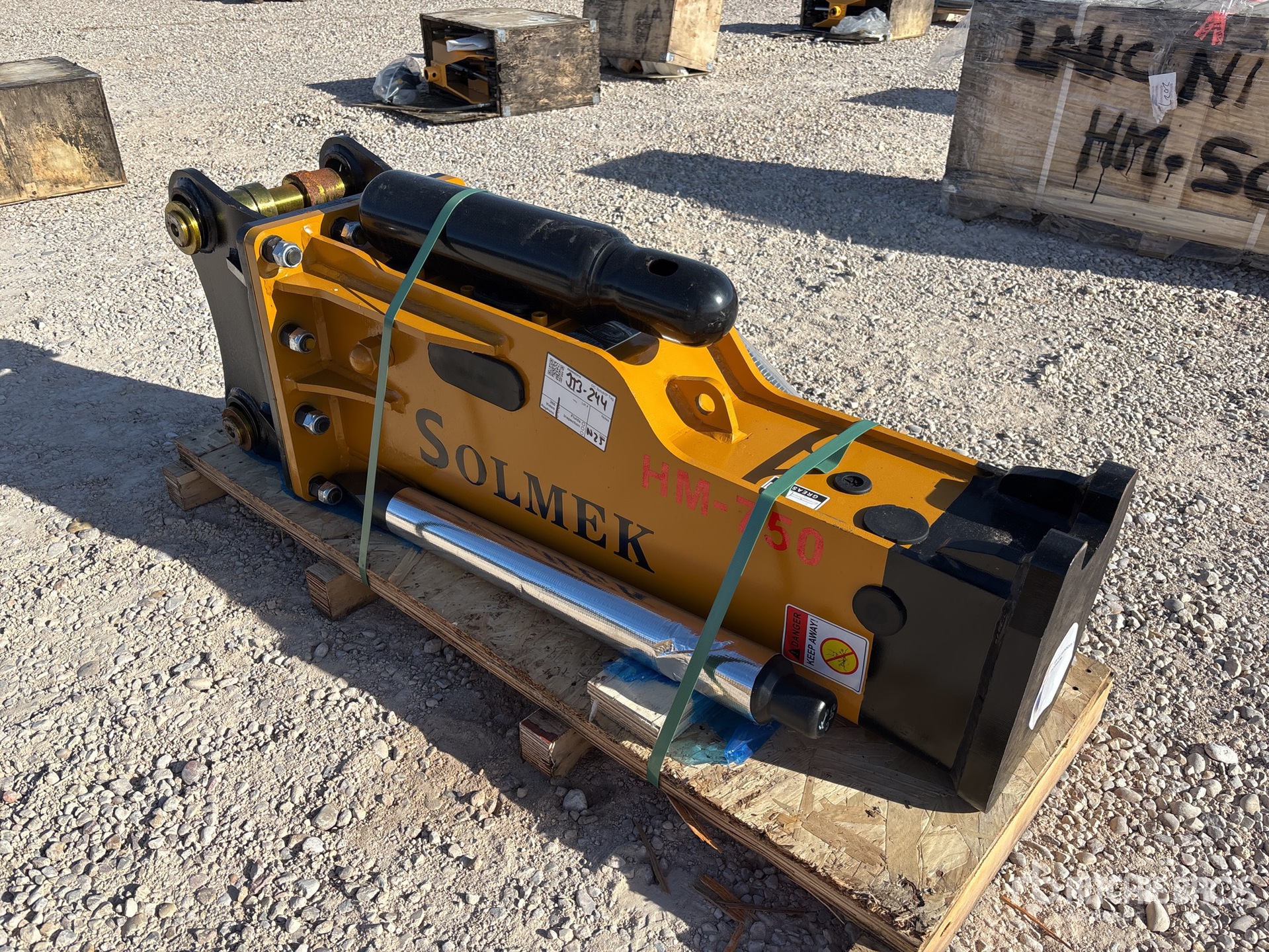 General Appearance with Picture, Left Rear Corner