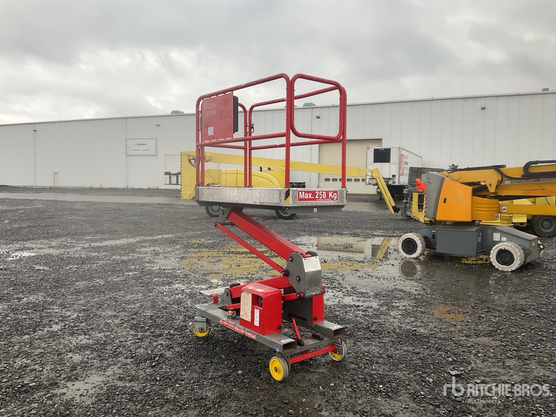 General Appearance with Picture, Right Front Corner