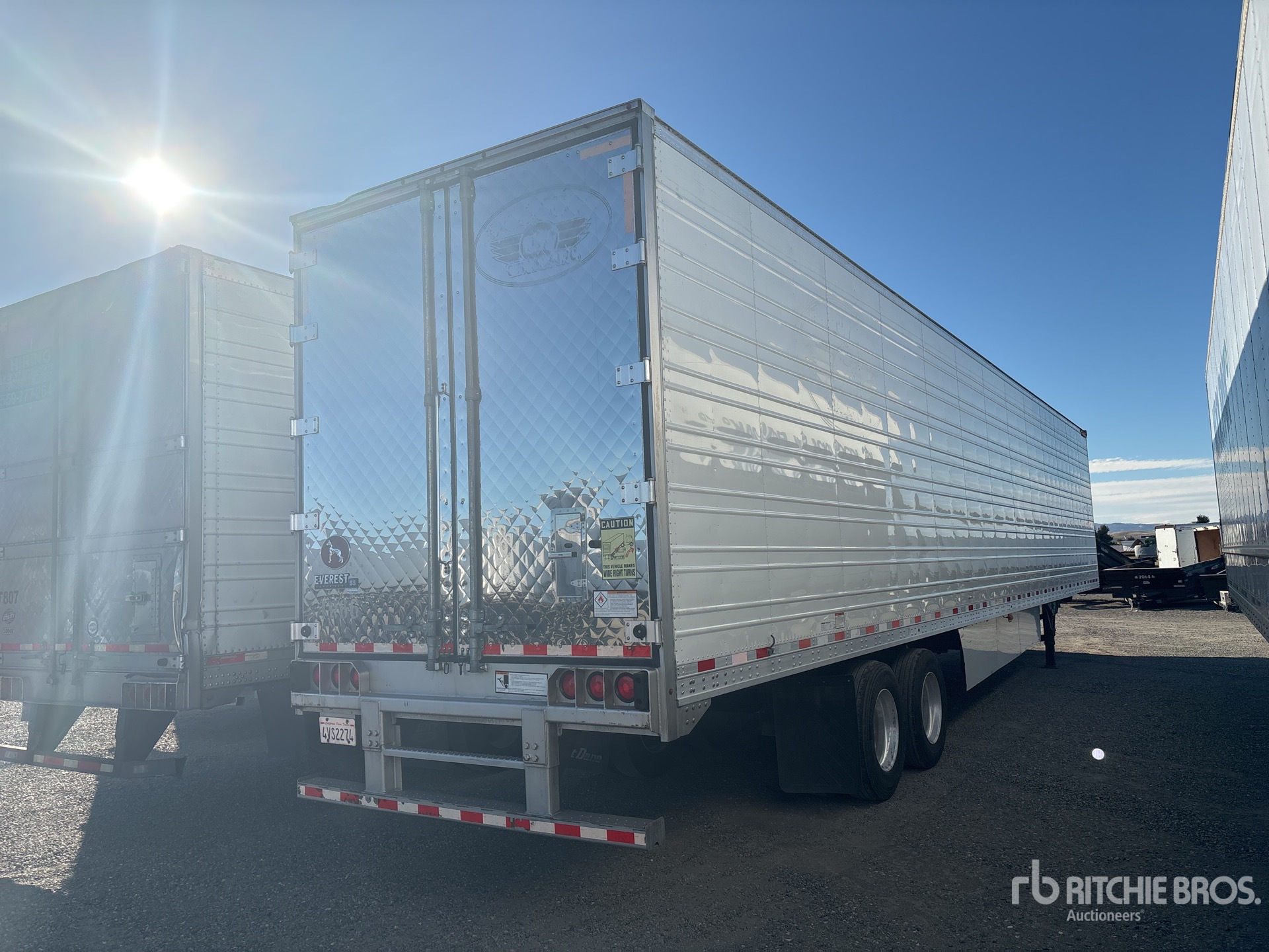 General Appearance with Foto, angolo anteriore sinistro