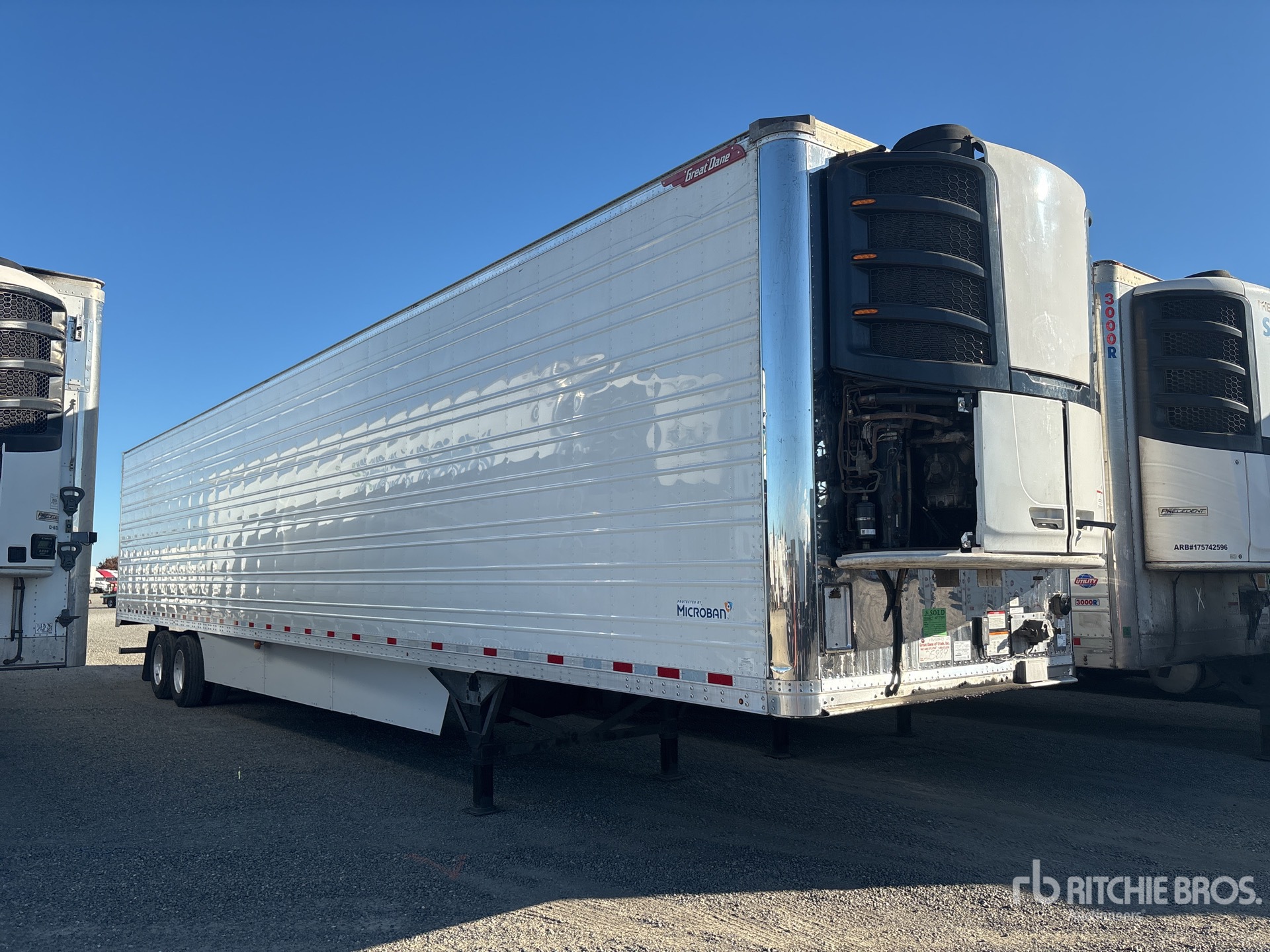 General Appearance with Foto, angolo anteriore destro