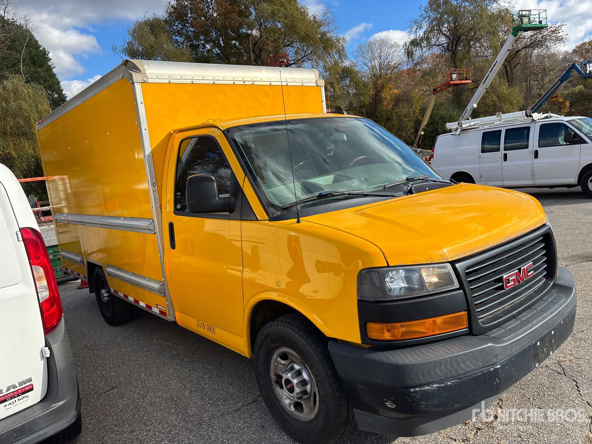 General Appearance with Picture, Right Front Corner