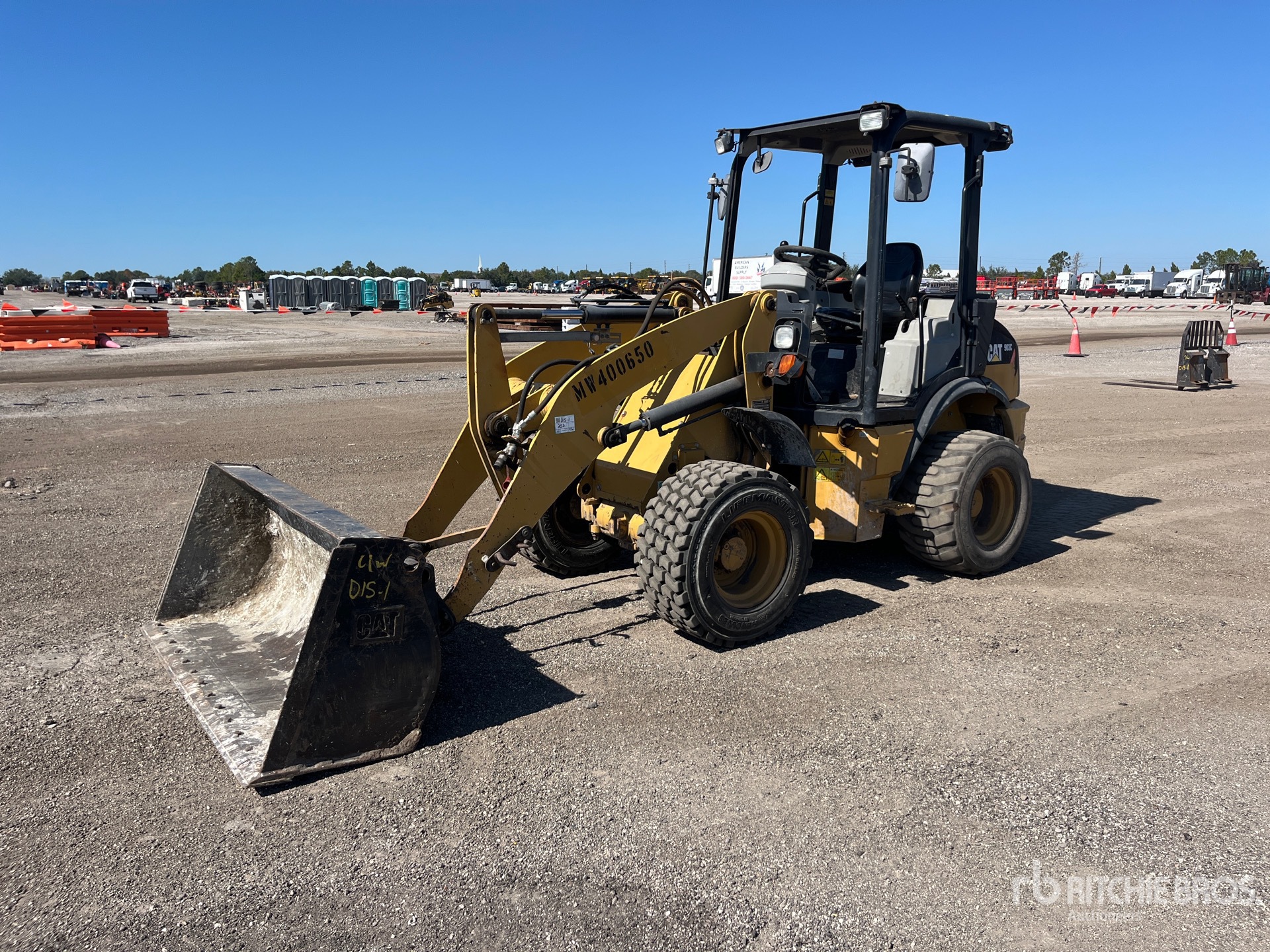 General Appearance with Picture, Left Front Corner