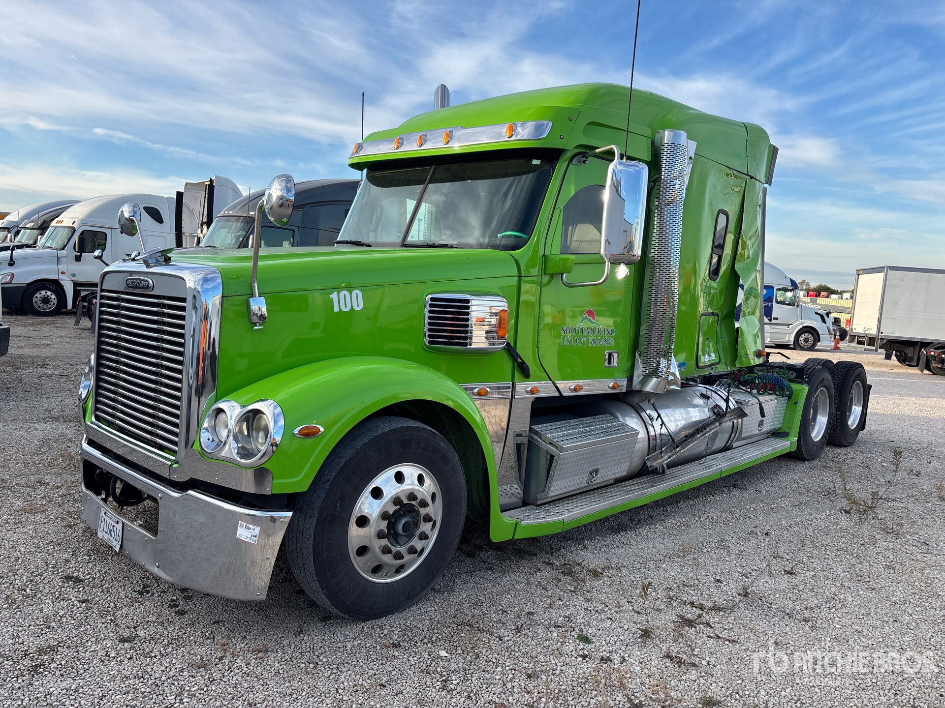 General Appearance with Picture, Left Front Corner