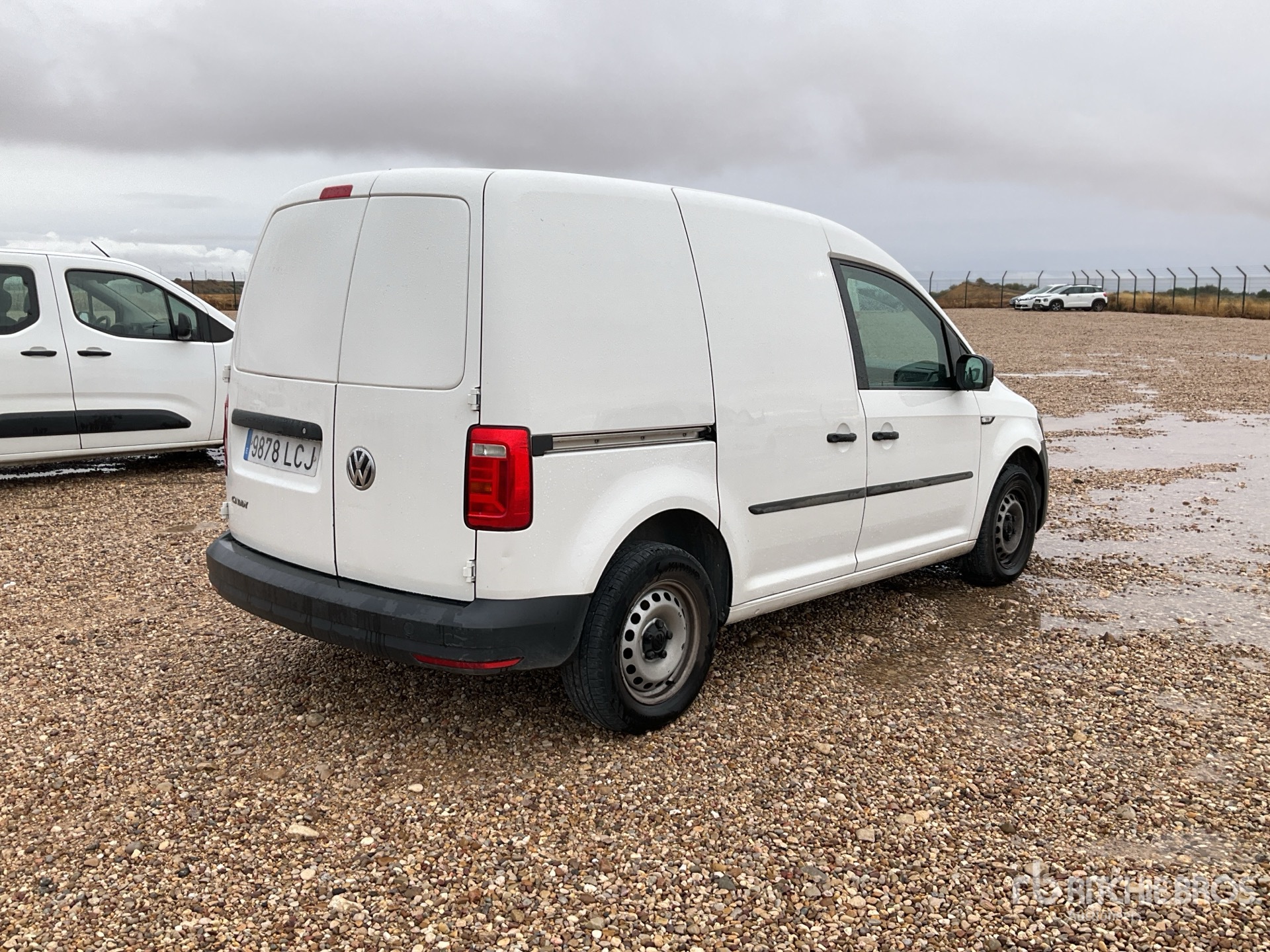 Aspect général with Image, coin arrière droit