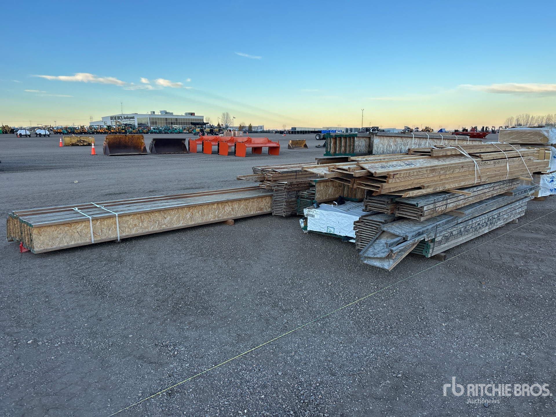 General Appearance with Bild, Ecke vorne rechts