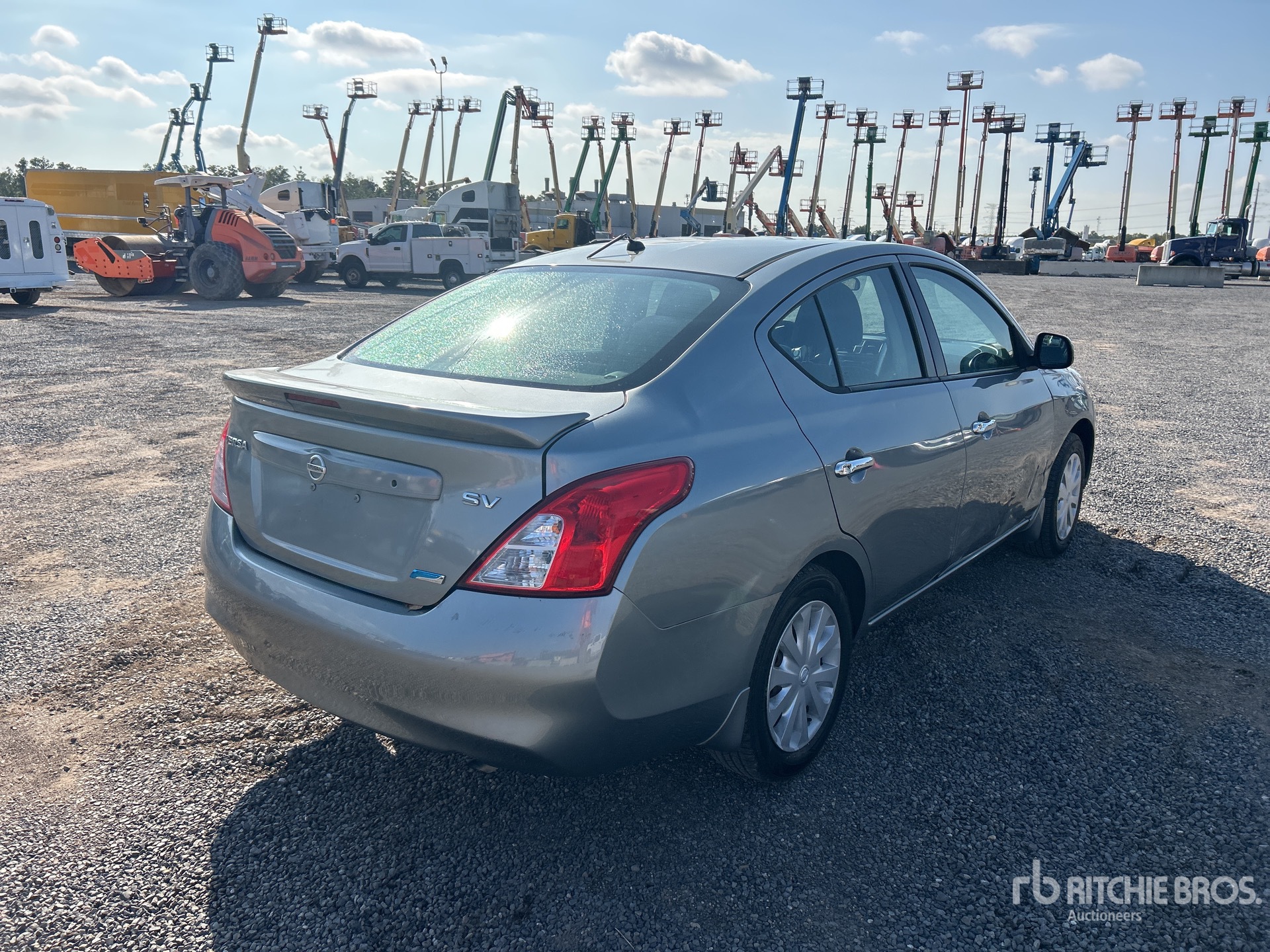 General Appearance with Picture, Right Rear Corner