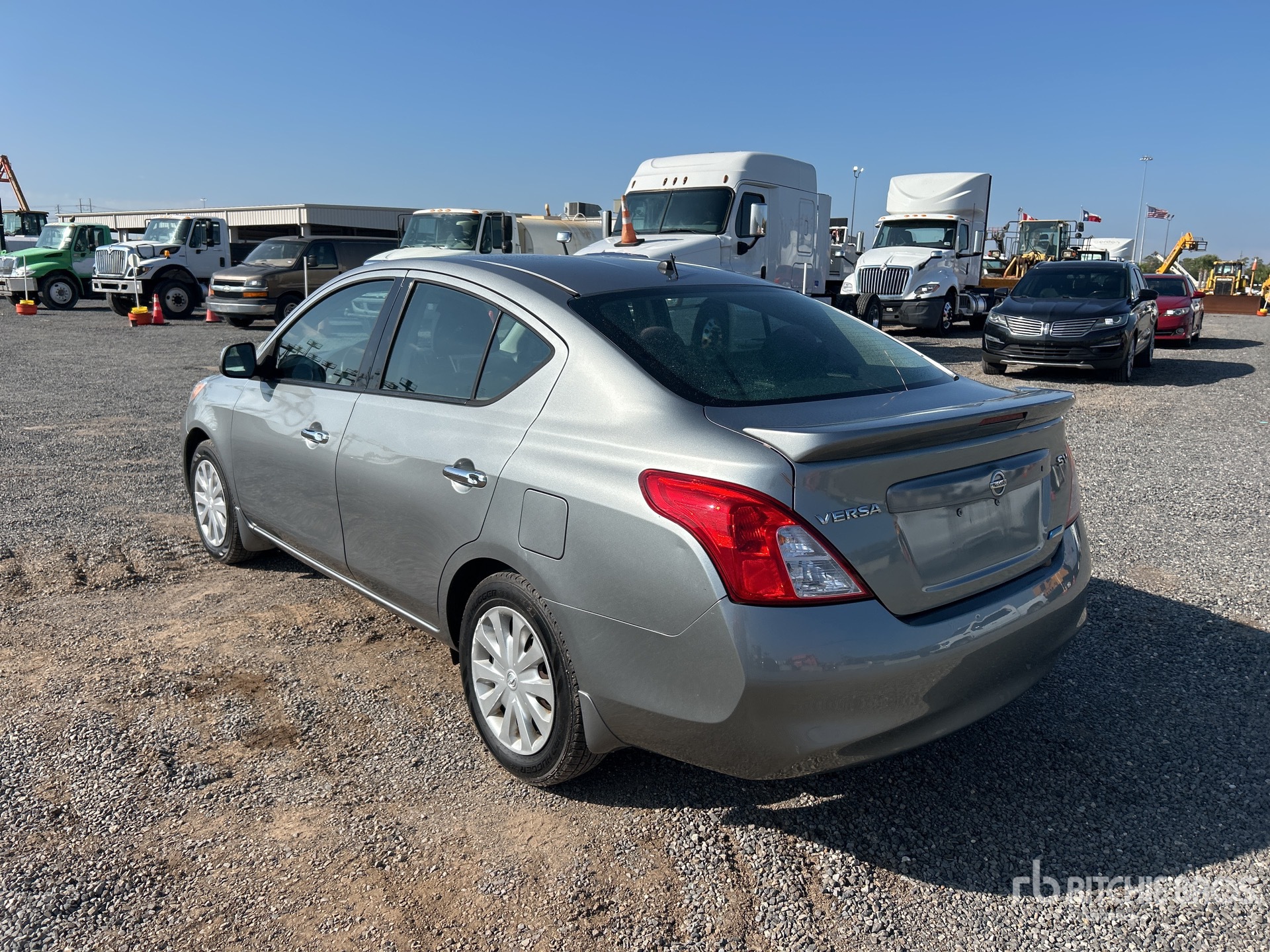 General Appearance with Picture, Left Rear Corner