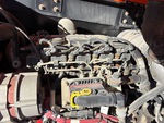 Engine with Pompa wtryskiwacza
