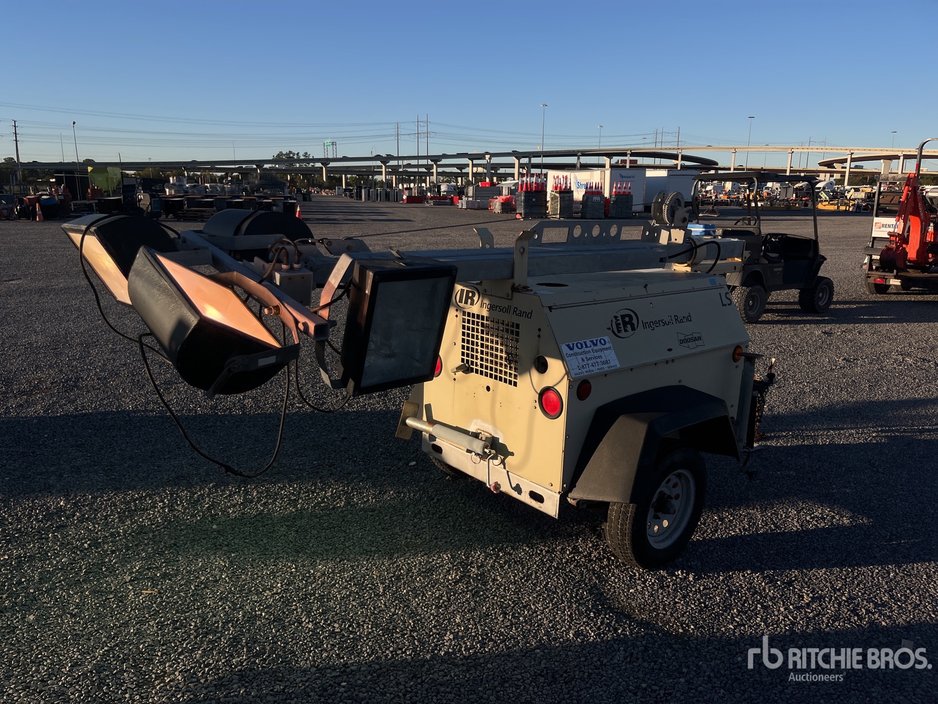 General Appearance with Imagen: esquina trasera derecha