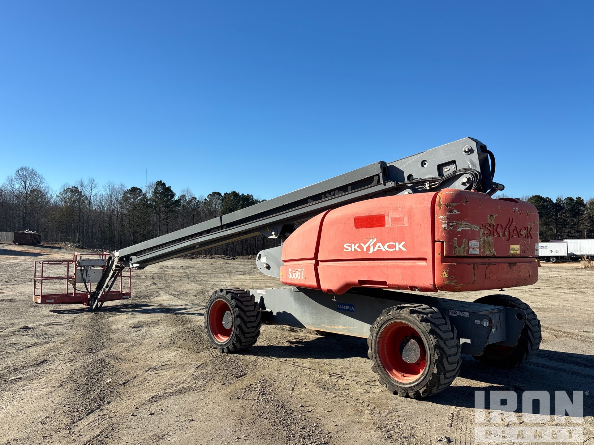 General Appearance - Boom Lift* with Imagen: esquina trasera izquierda