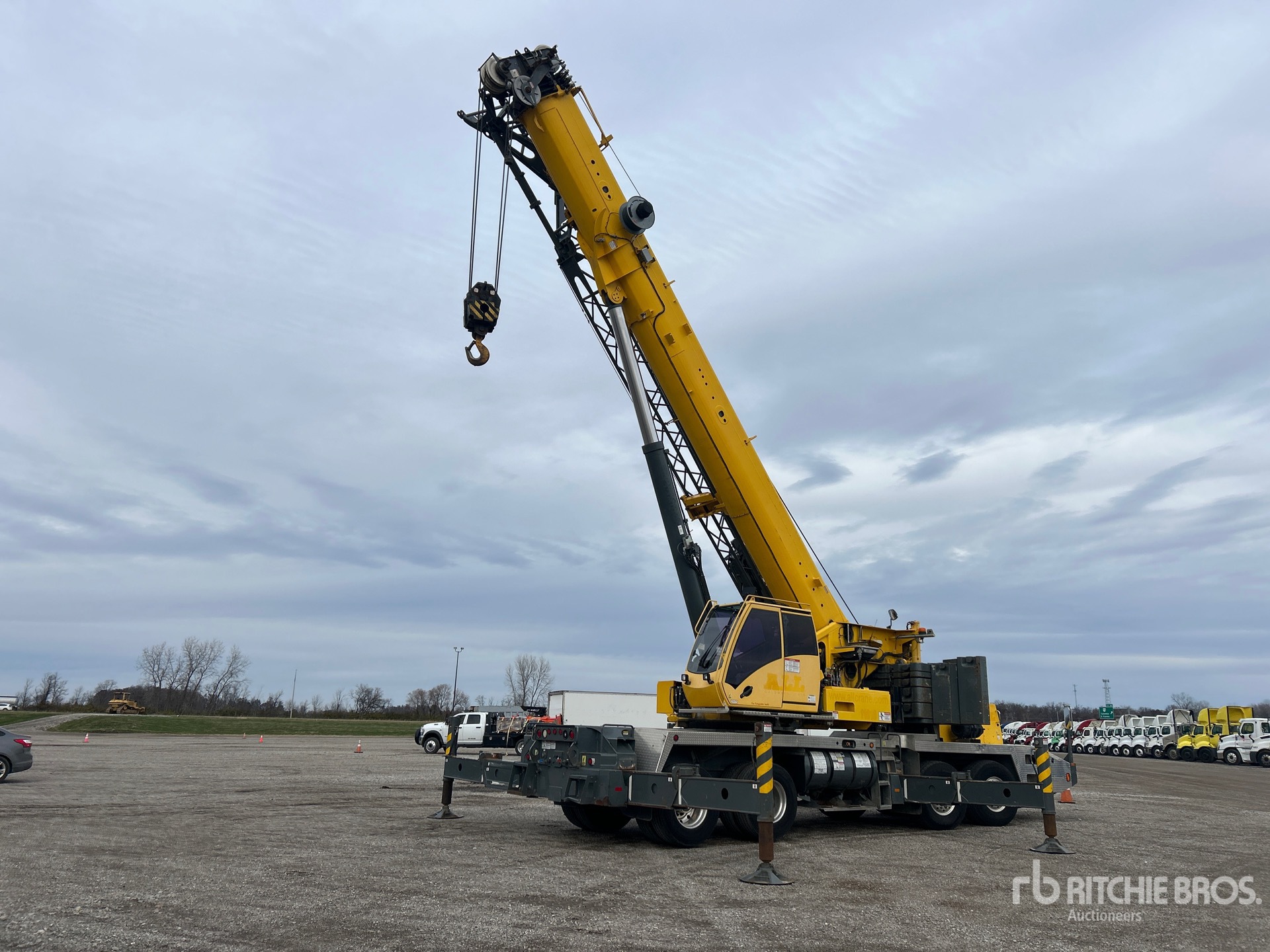 General Appearance with Bild, Ecke hinten rechts