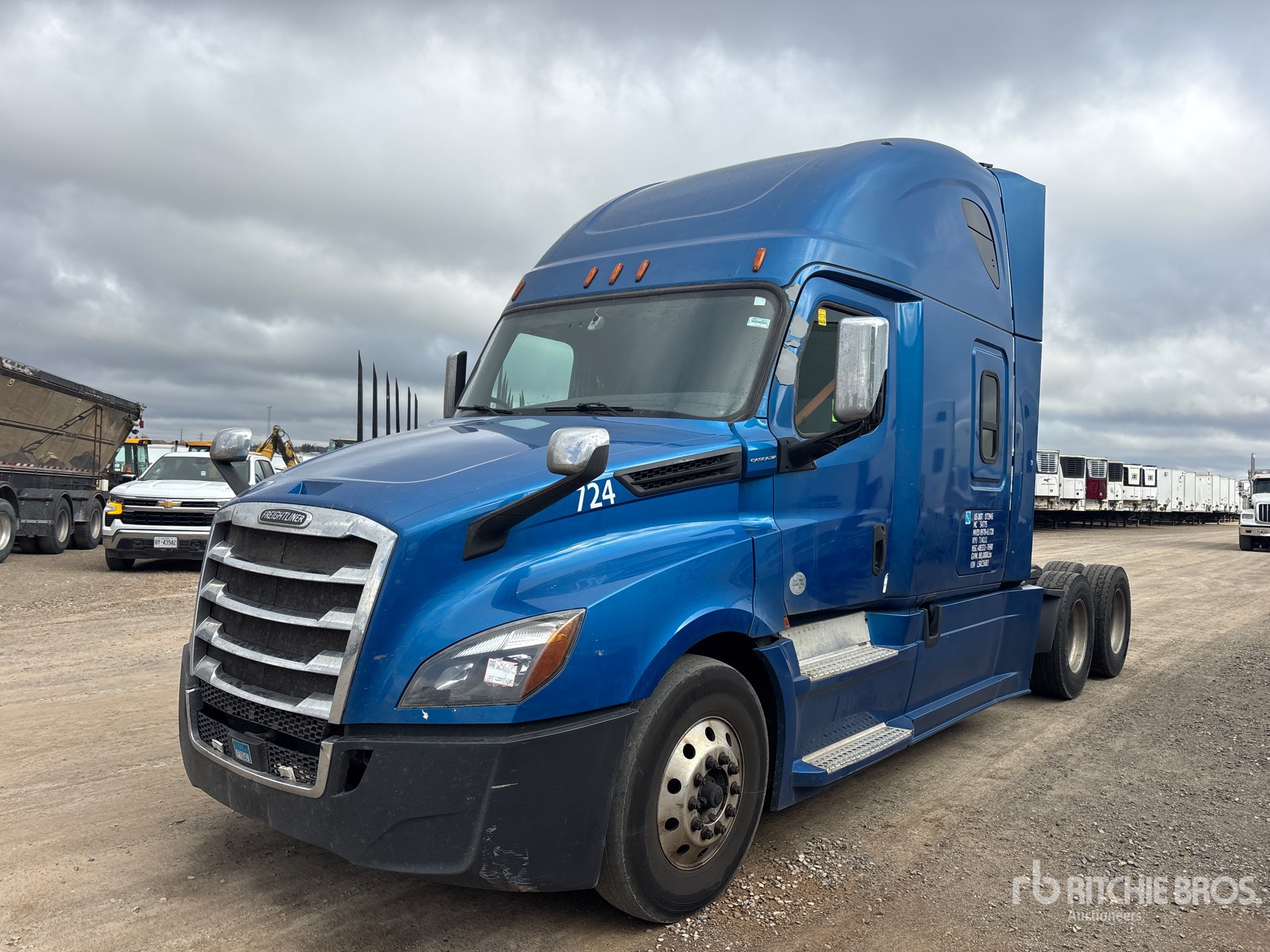 General Appearance with Picture, Left Front Corner