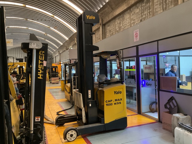 2021 Yale MR16 3500 lb Electric Forklift 2021 Yale MR16 3500 lb Electric Forklift