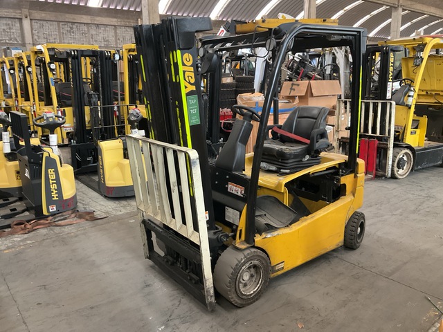 2020 Yale ERP040VF 3700 lb Electric Forklift 2020 Yale ERP040VF 3700 lb Electric Forklift