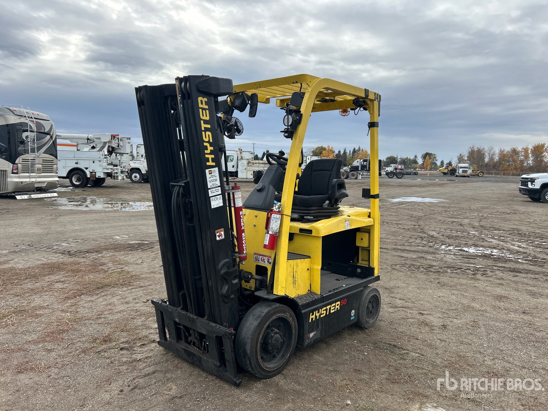 General Appearance with Picture, Left Front Corner