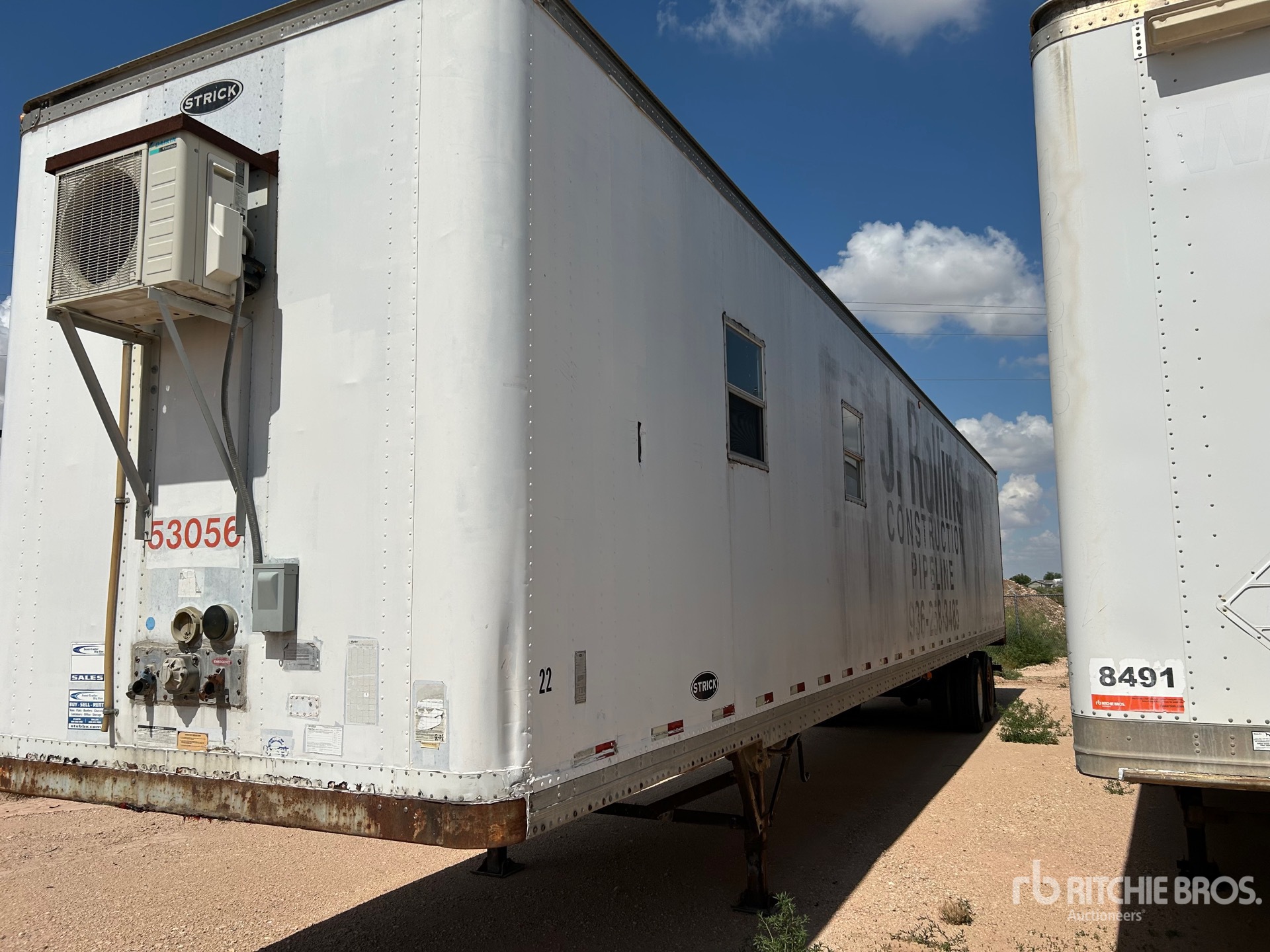 General Appearance with Featured Photo