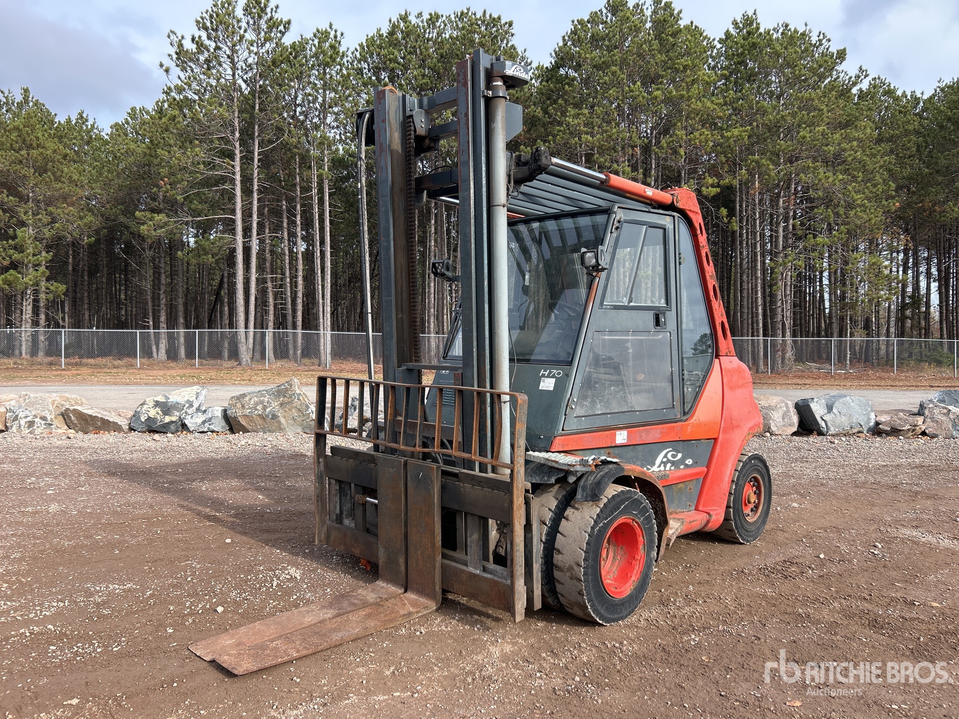 General Appearance with Featured Photo