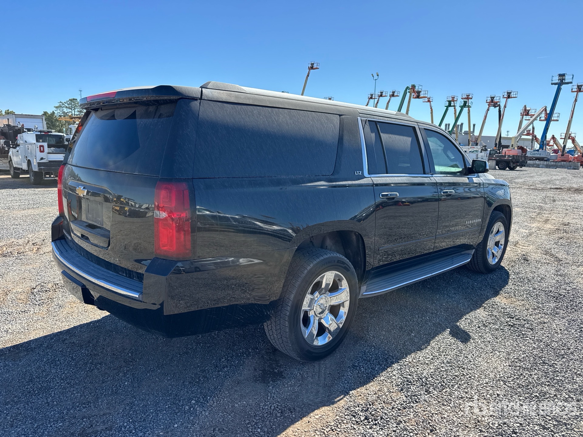 General Appearance with Picture, Right Rear Corner