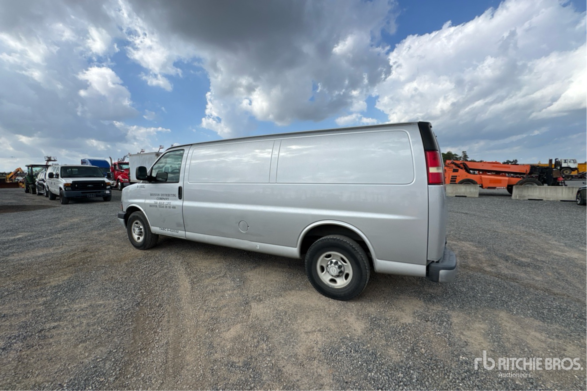 General Appearance with Bild, Ecke hinten links