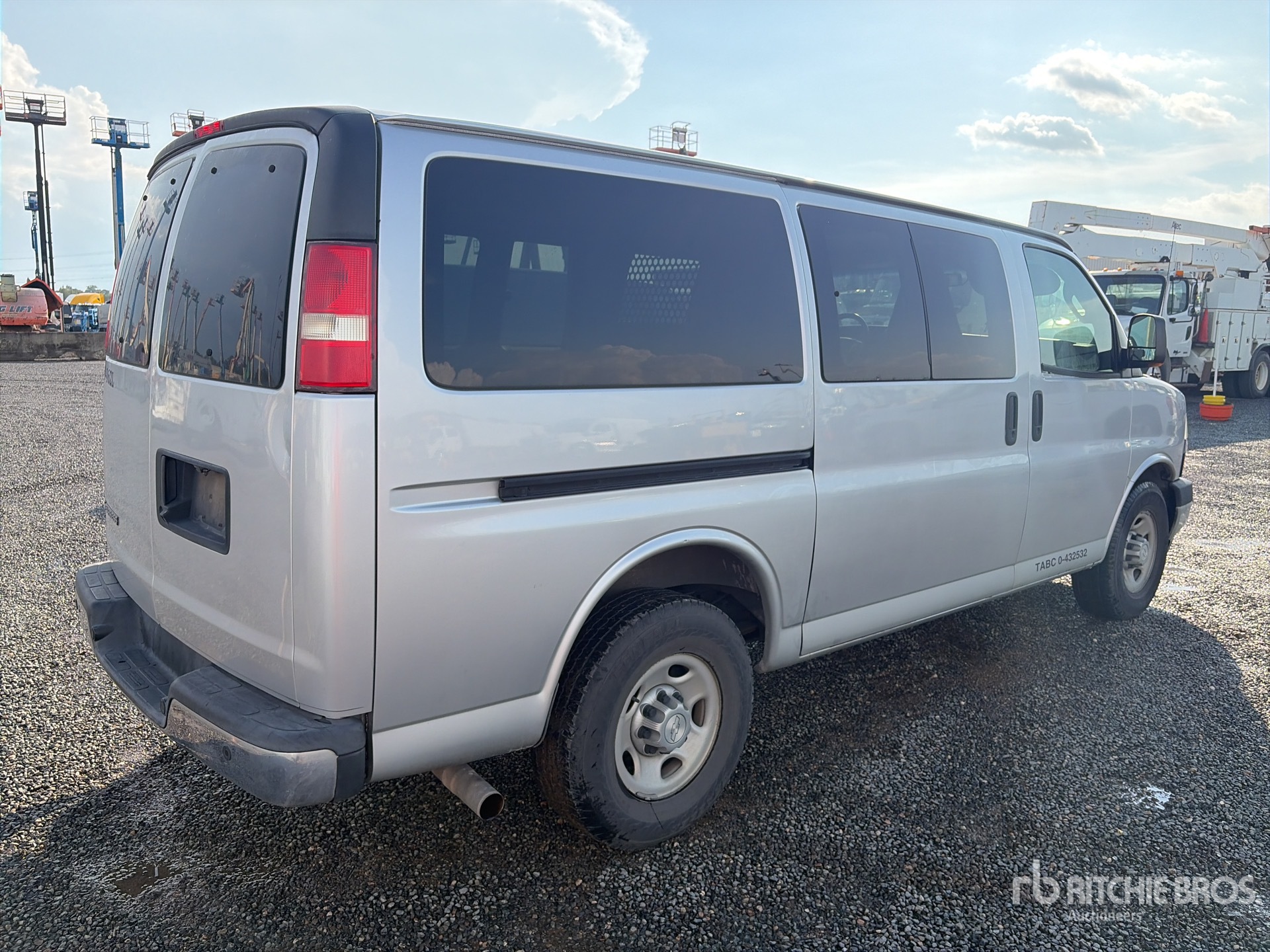 General Appearance with Picture, Right Rear Corner