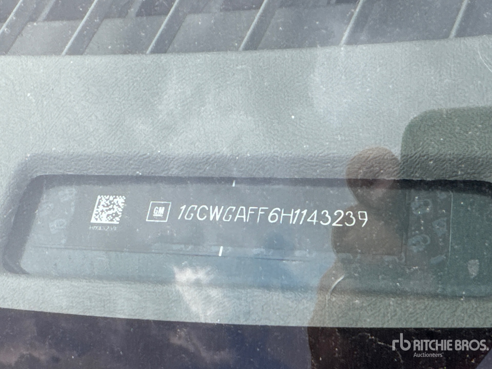 General Appearance with Seriennummer / FIN