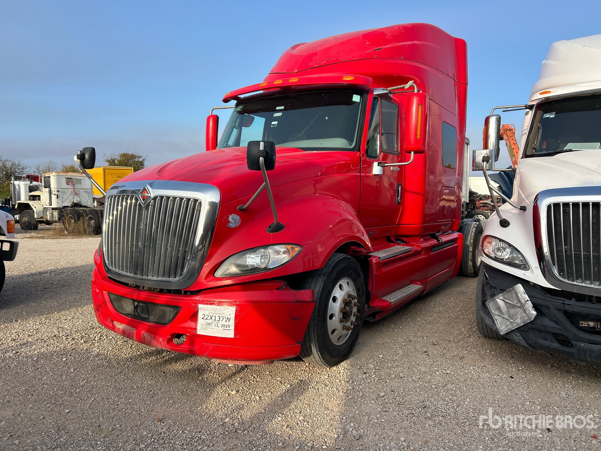 General Appearance with Picture, Left Front Corner