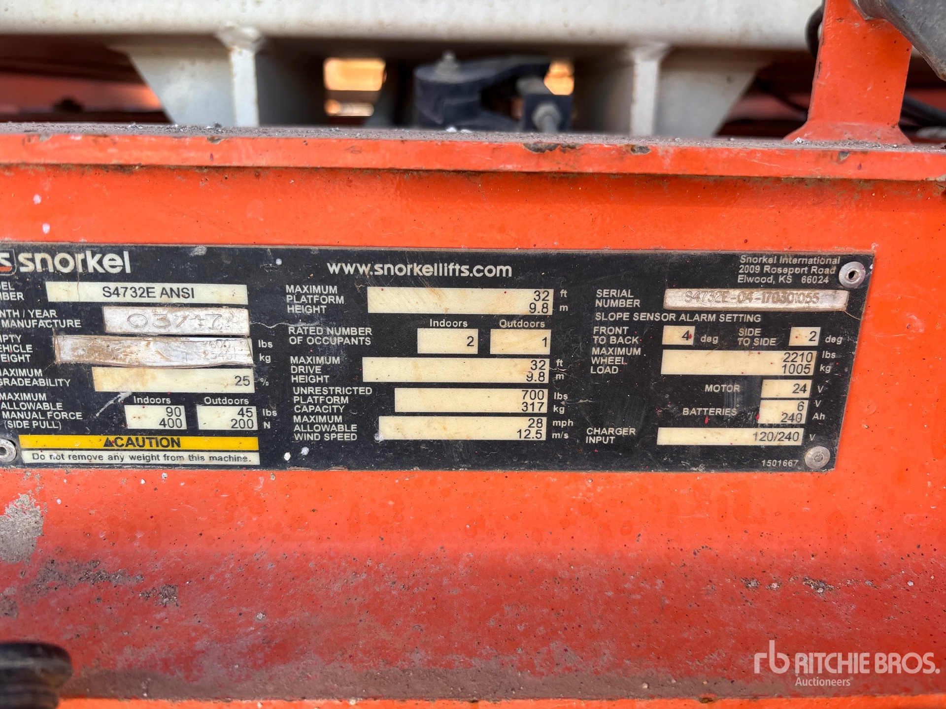 General Appearance with Seriennummer / FIN