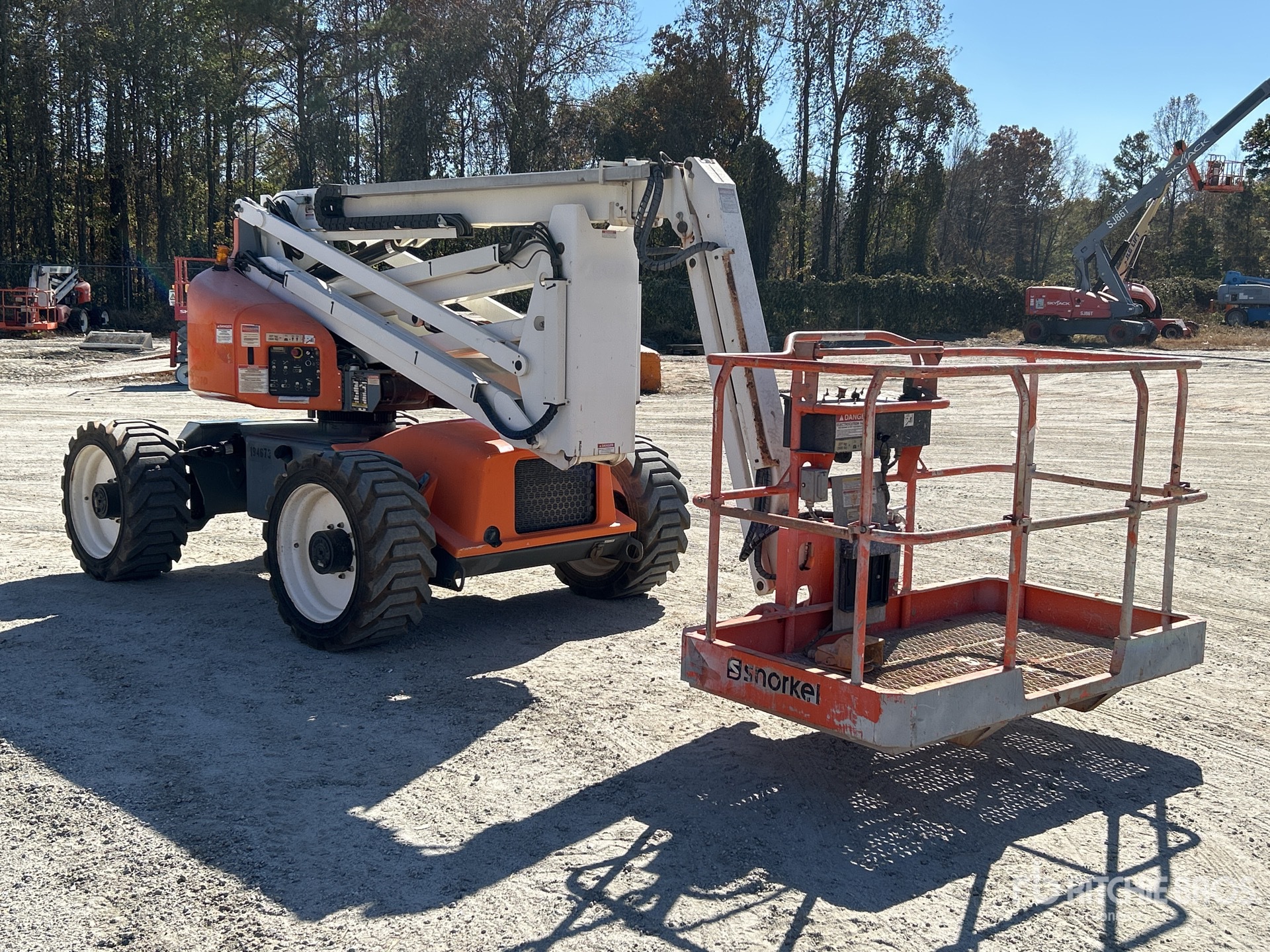 General Appearance with Imagen: esquina delantera derecha