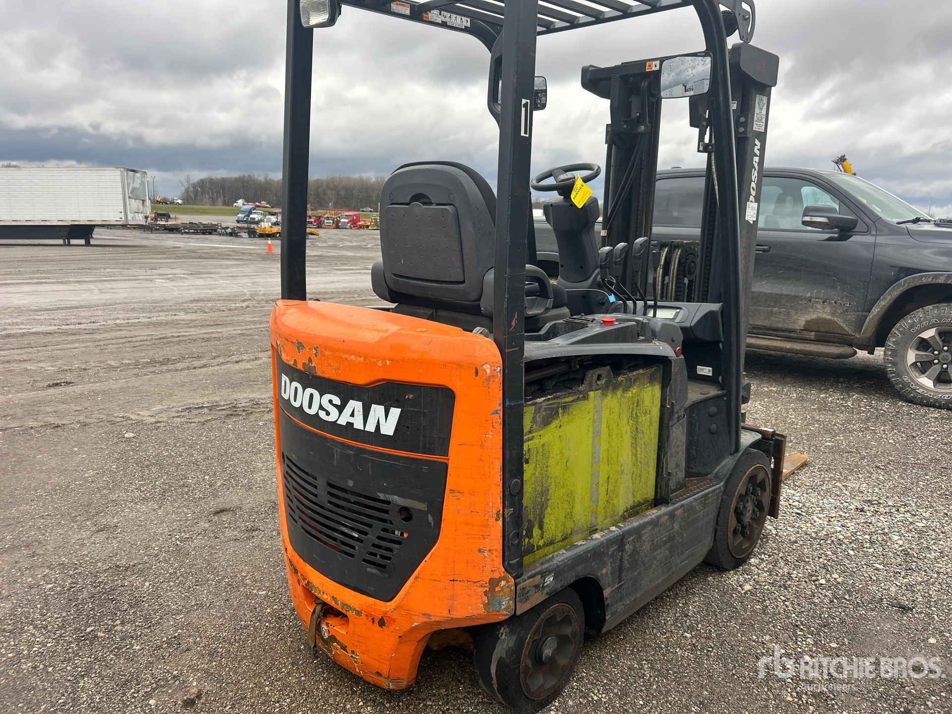 General Appearance with Picture, Right Rear Corner