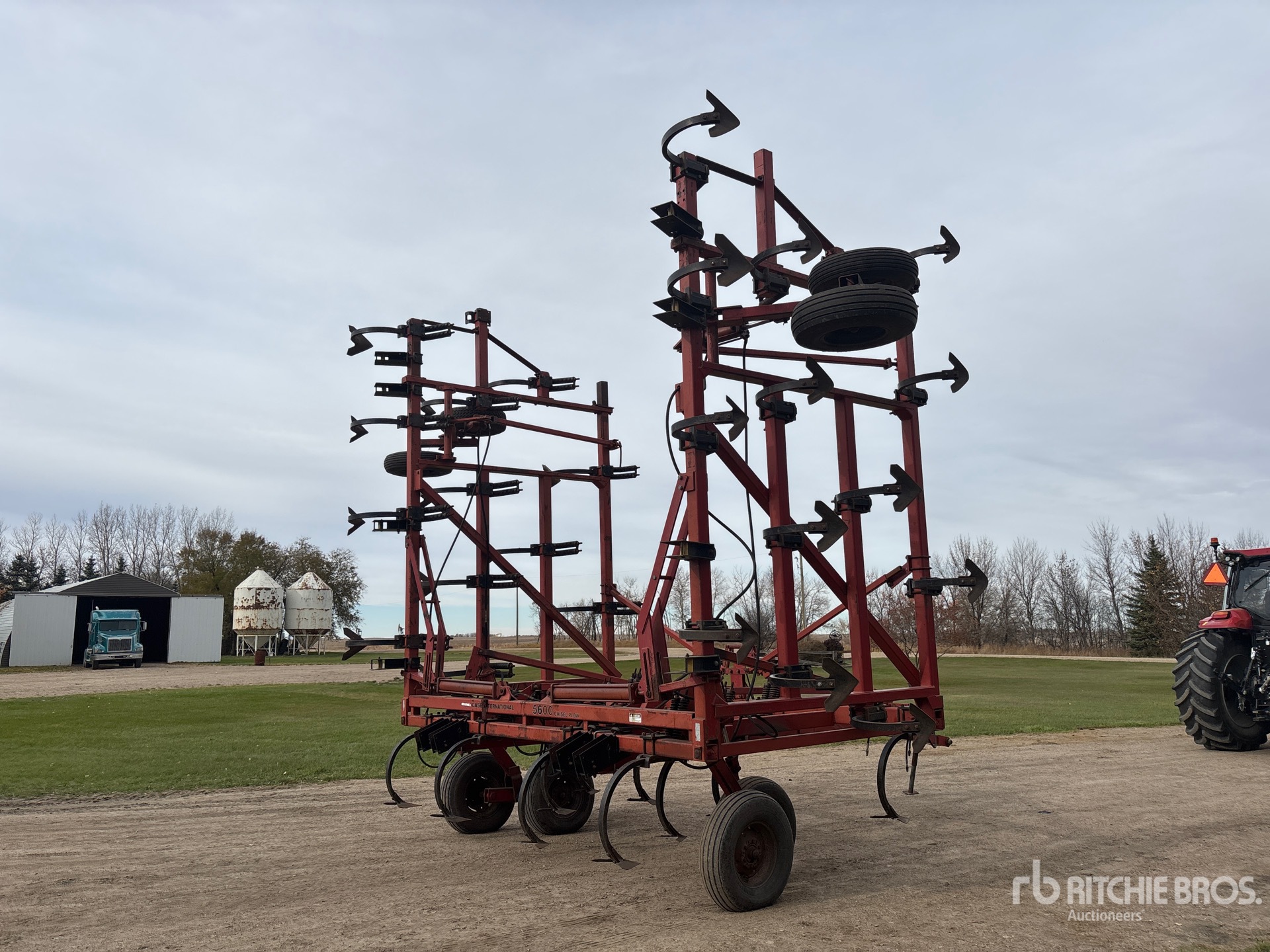 General Appearance with Bild, Ecke hinten rechts