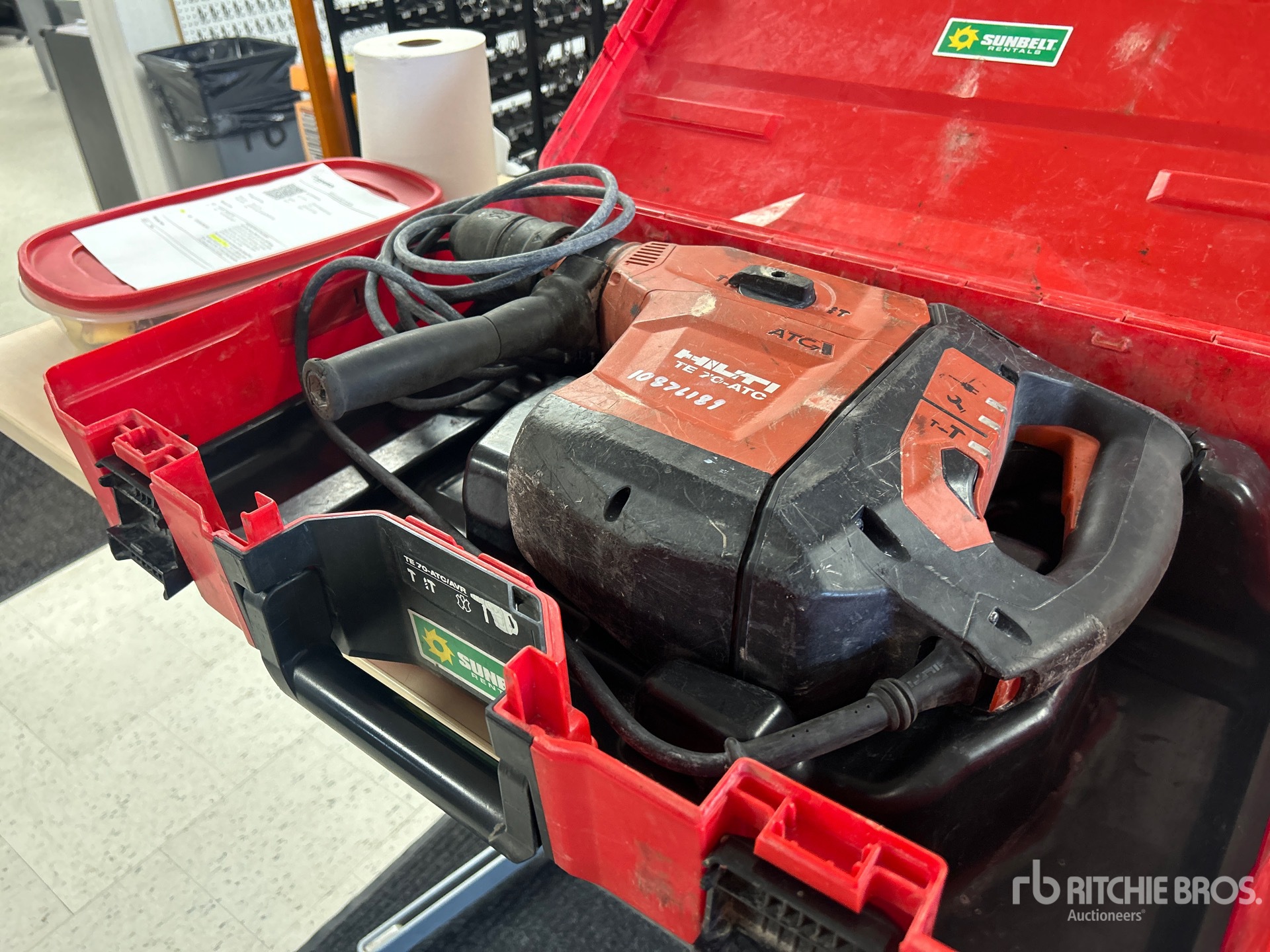 General Appearance with Image, coin arrière droit