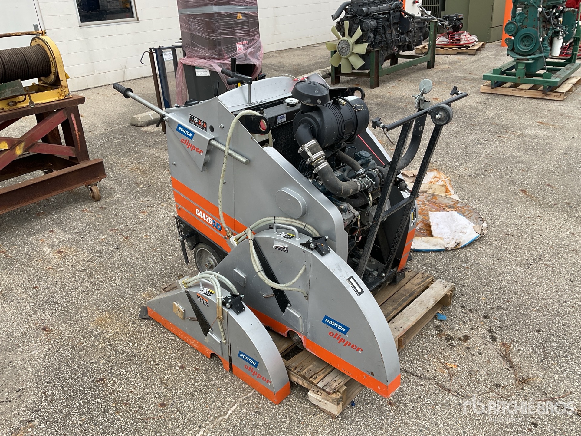 General Appearance with Picture, Right Front Corner