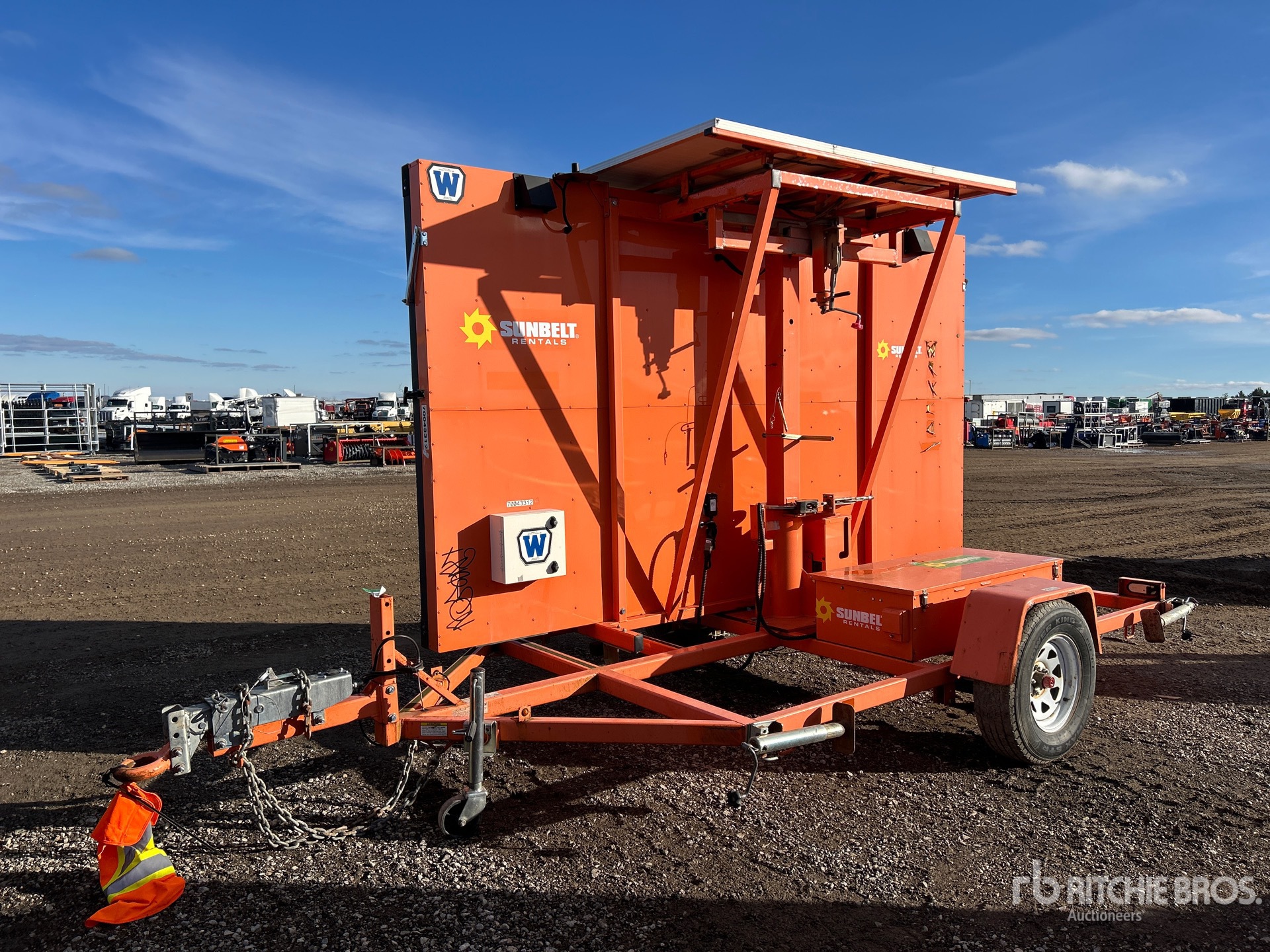 Aspect général with Image, coin arrière gauche